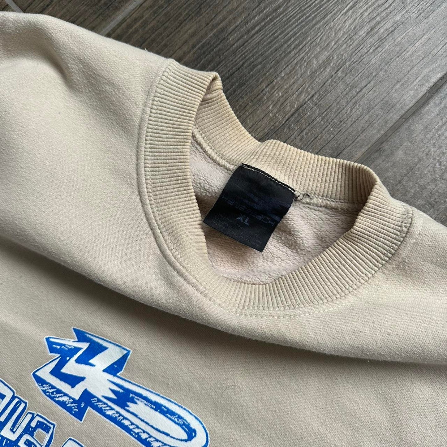 Vintage 90s beige surf style sweatshirt