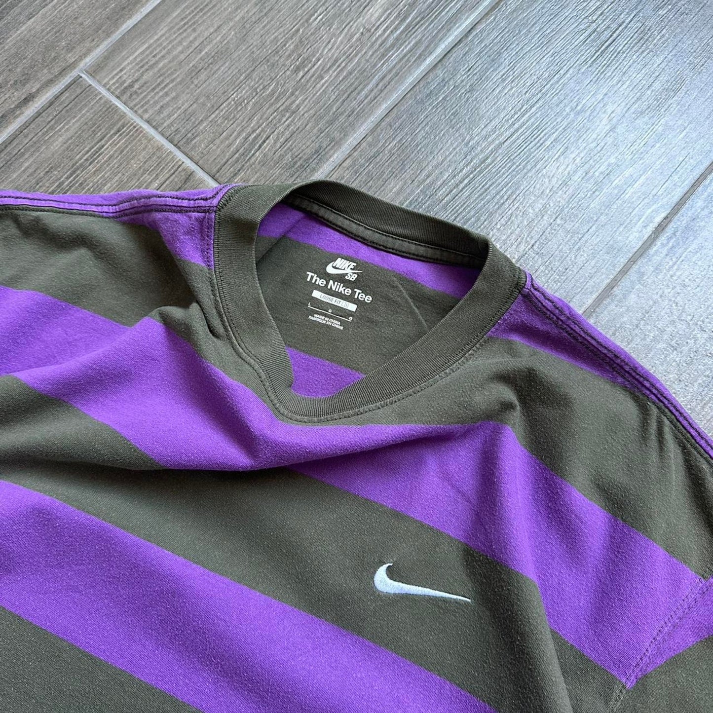 Nike y2k purple and green L tee