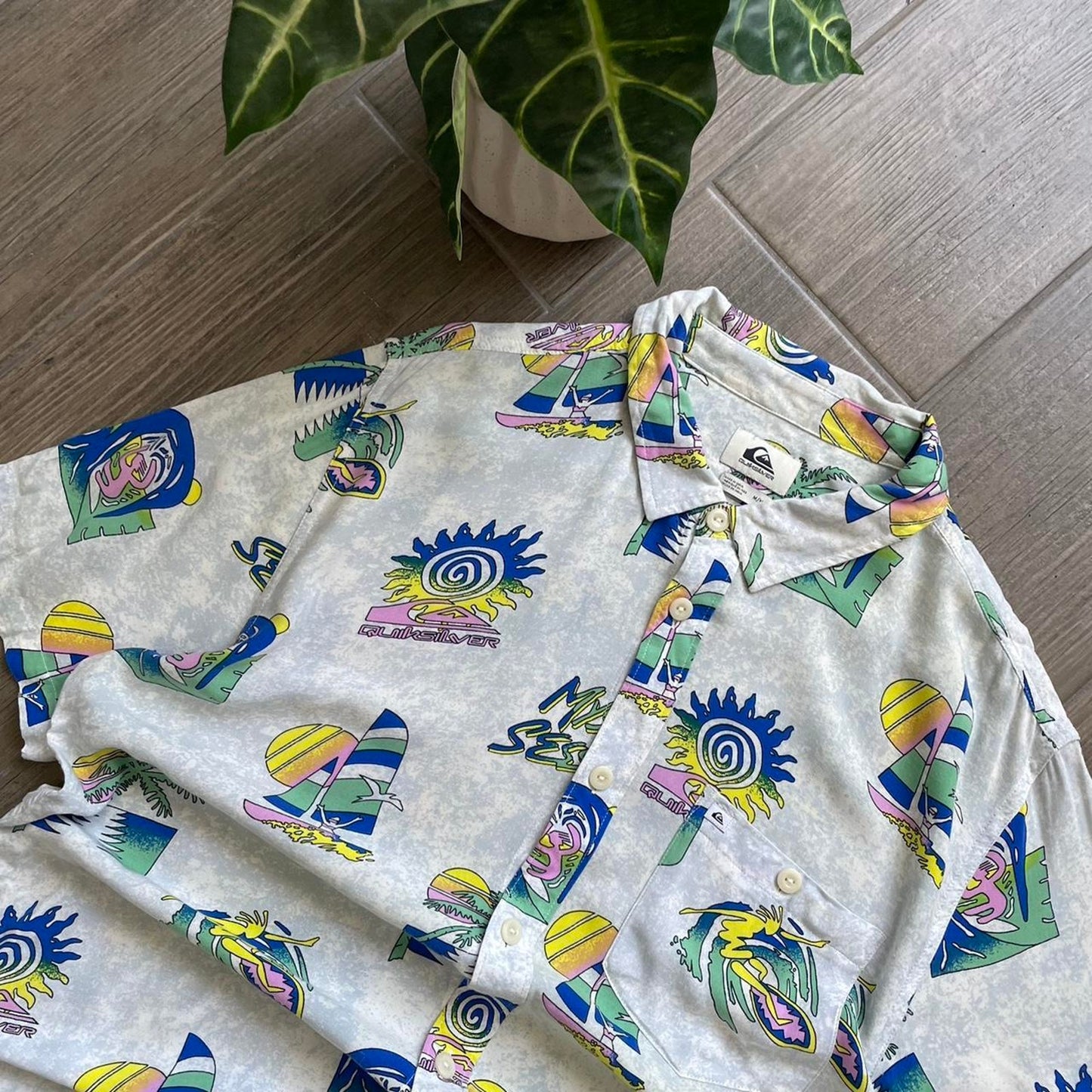 Quiksilver y2k baggy summer surf shirt