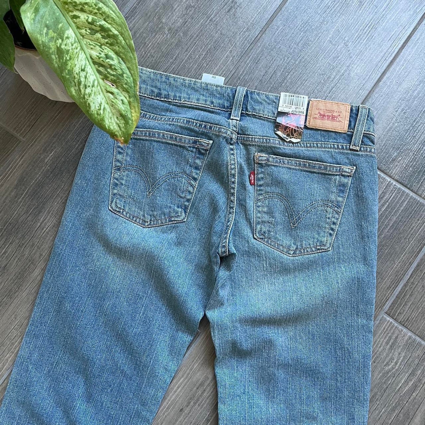 Levis 90s new! blue washed denim jeans