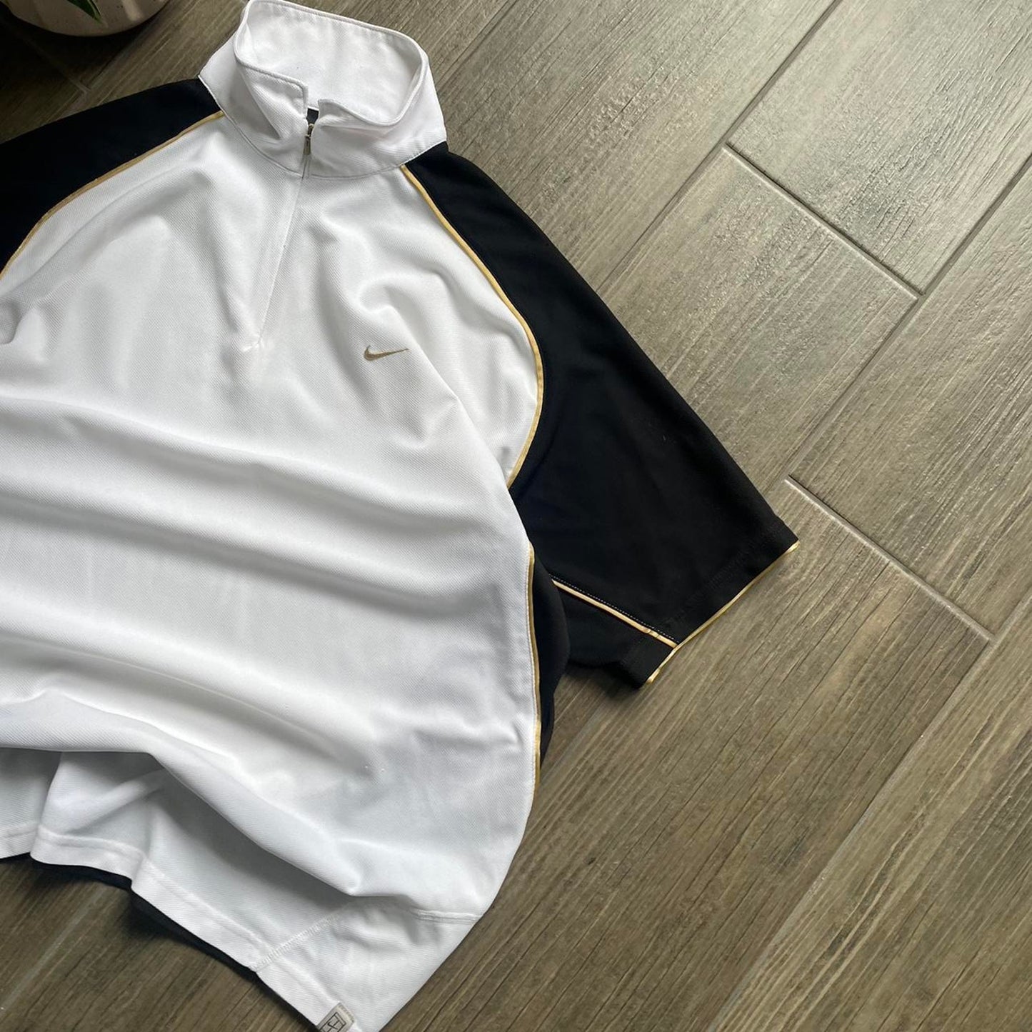 Nike vintage swoosh y2k baggy tee