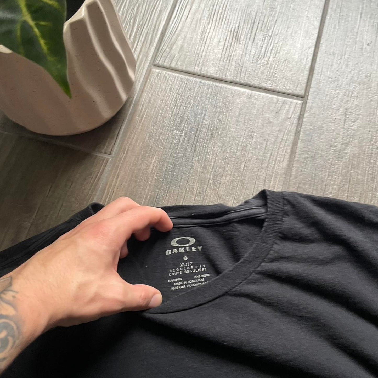 Oakley black y2k software streetwear tee