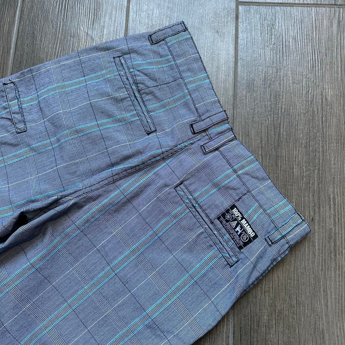 Mambo blue plaid shorts Size 32