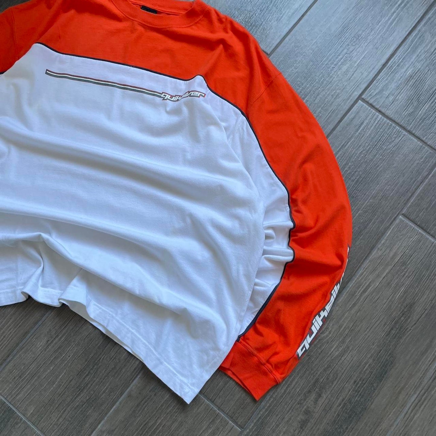 Quiksilver light long sleeve baggy y2k tee