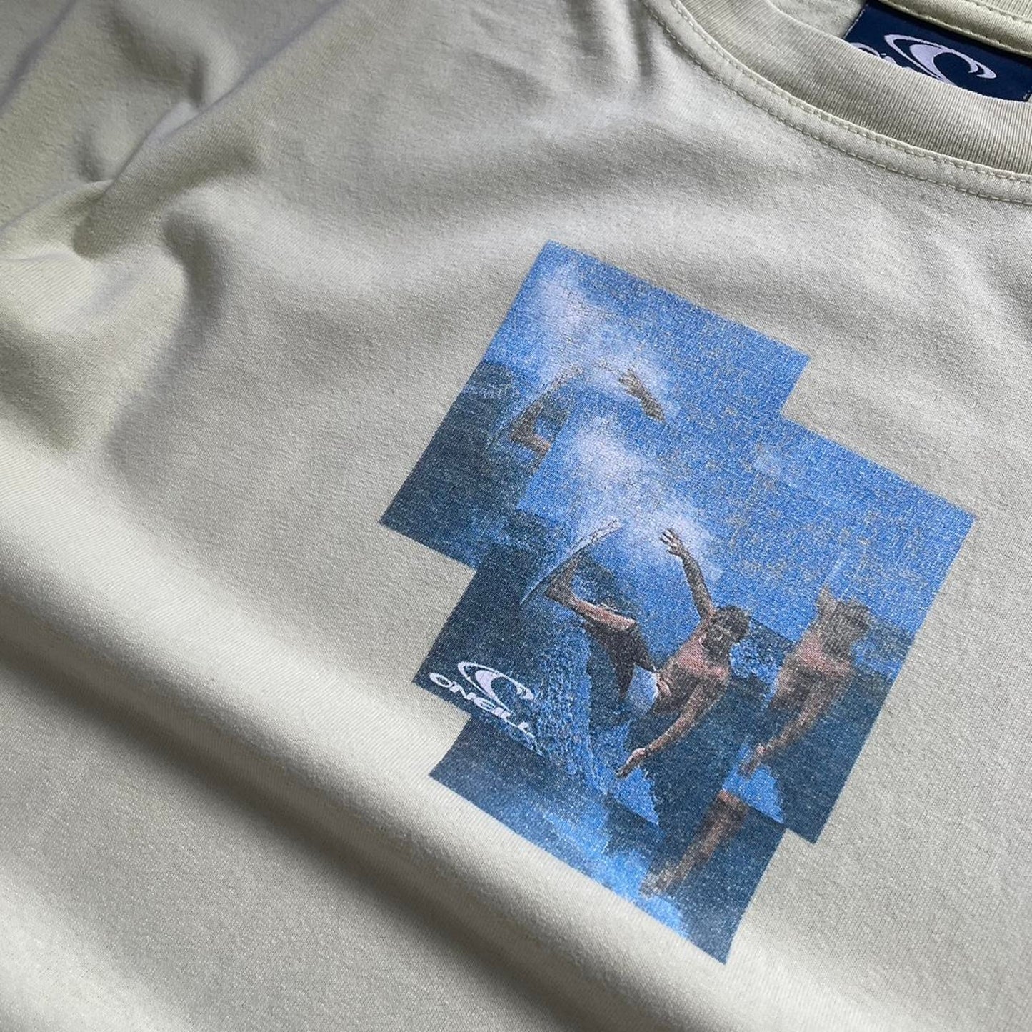 Oneill yellow y2k japan style tee