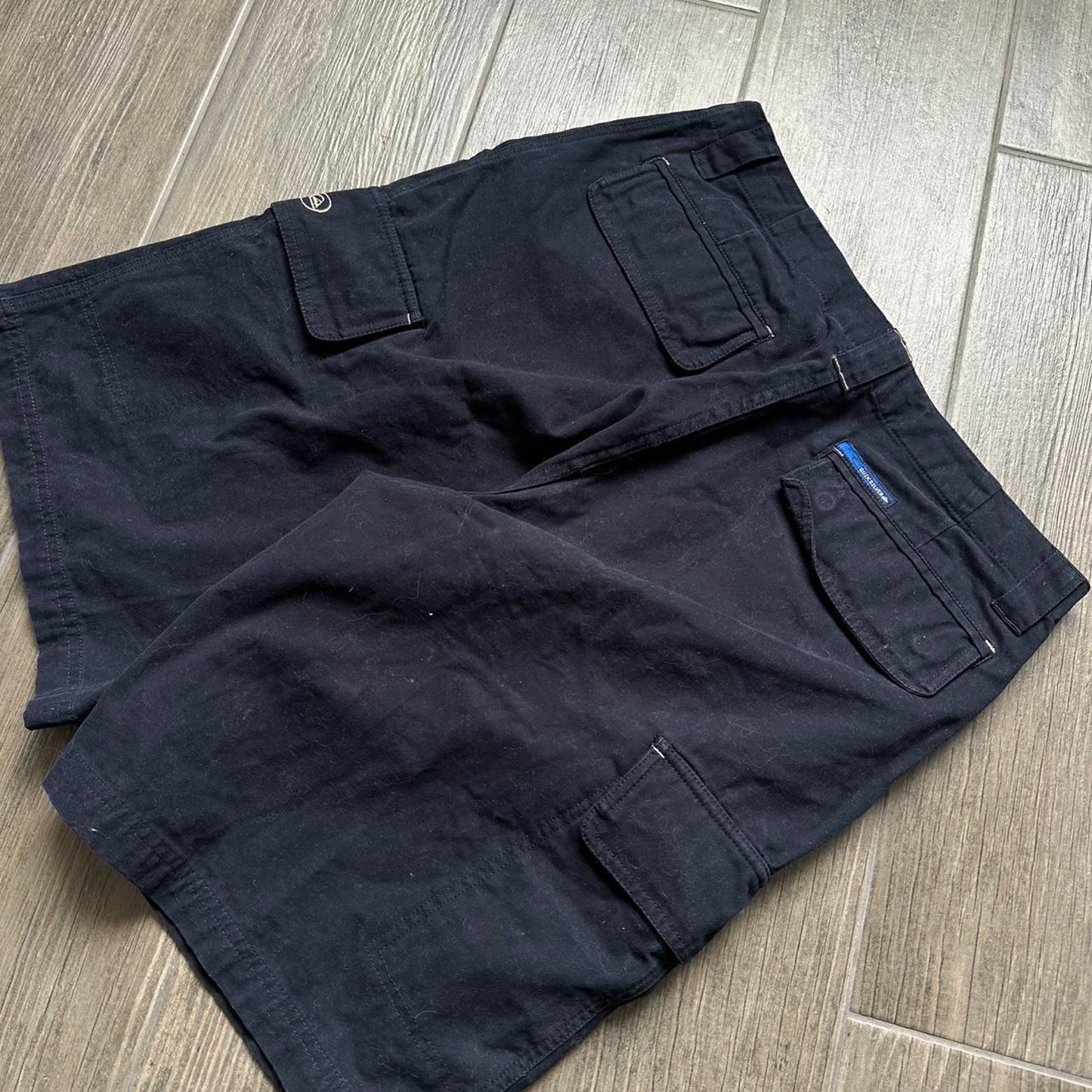 Quiksilver vintage black cargo shorts