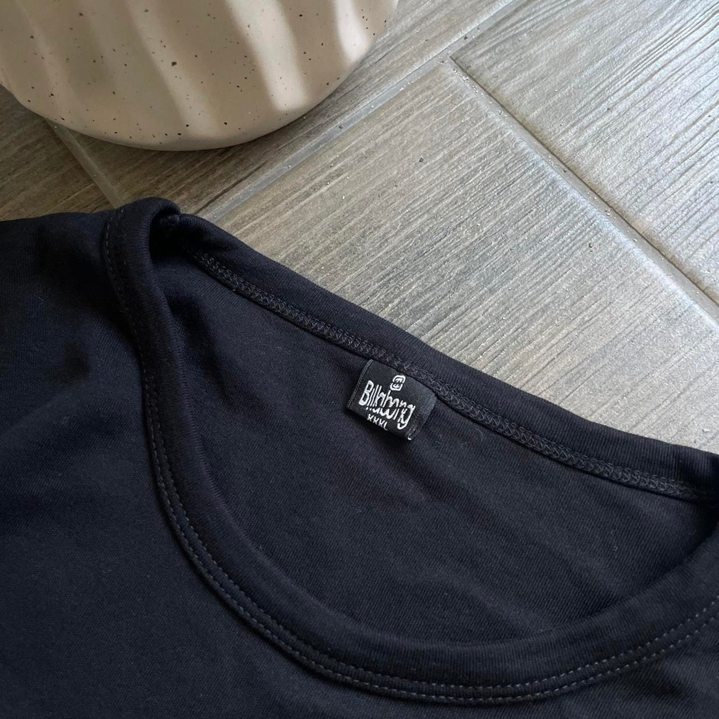 Billabong black baggy surf tee