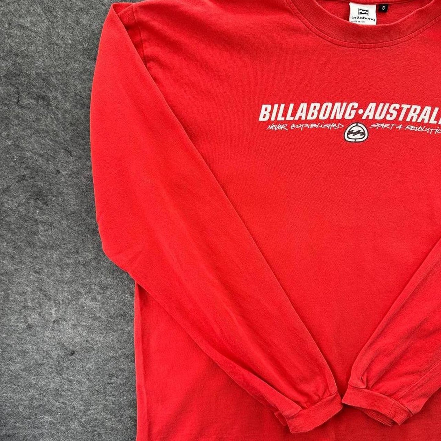 Billabong australia red long sleeve
