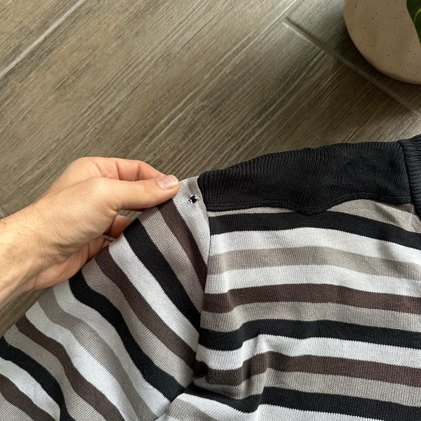 Quiksilver v neck y2k surf baggy XL jumper