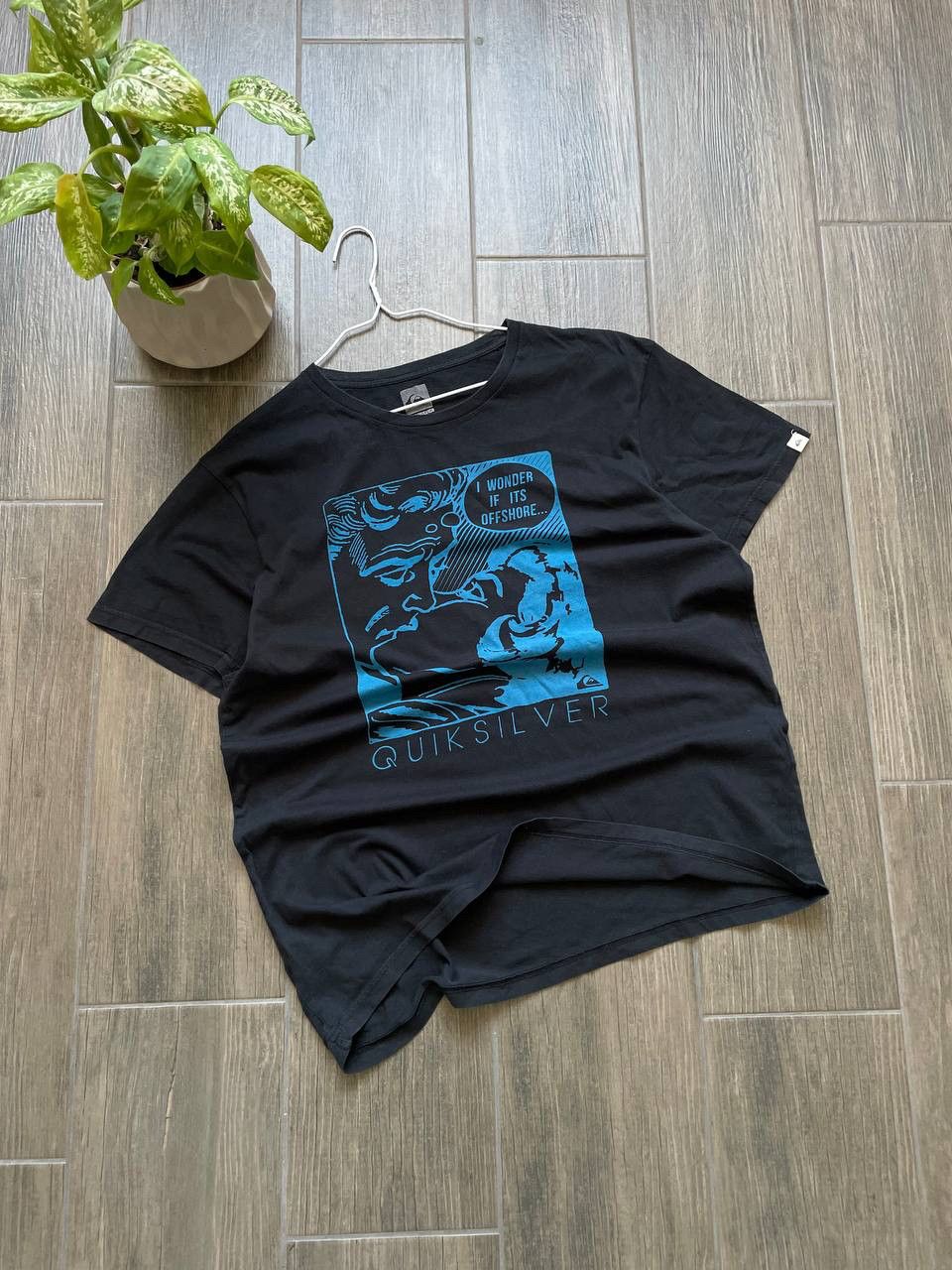 Quiksilver black y2k surf vintage t-shirt