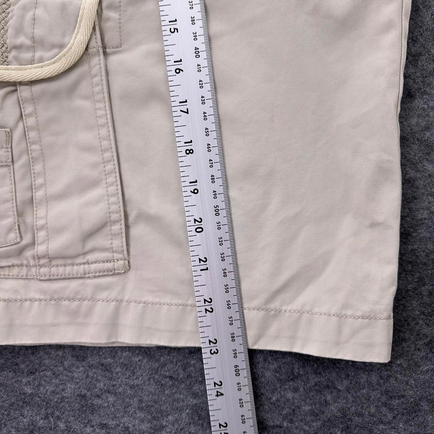 Y2k quiksilver tan cargo shorts