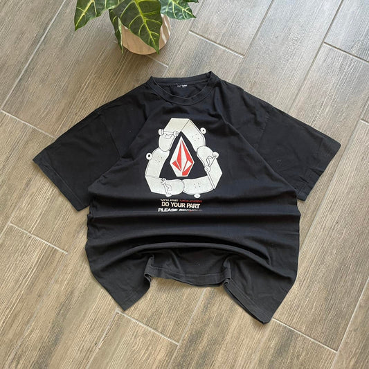 Volcom y2k skate style baggy tee