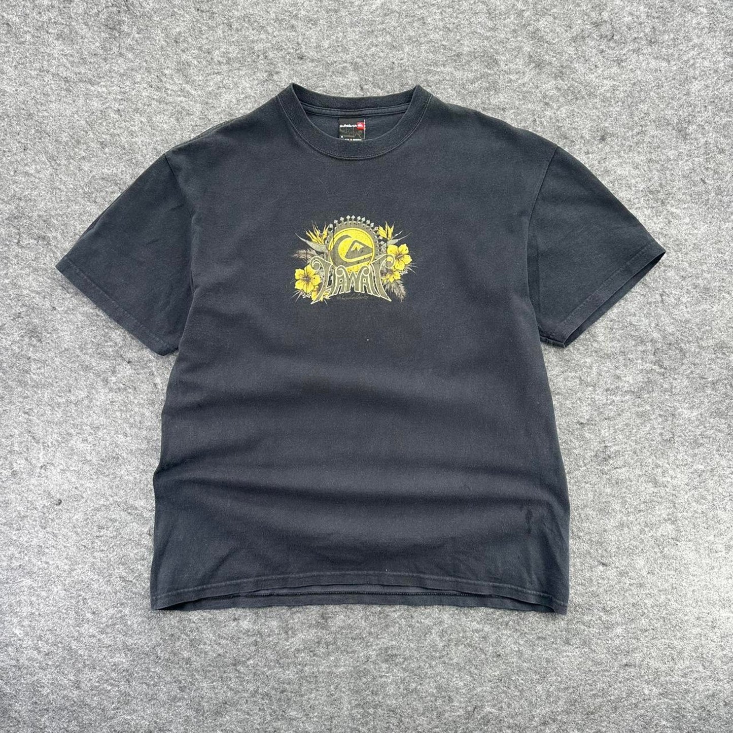 Y2k quiksilver surf t shirt with