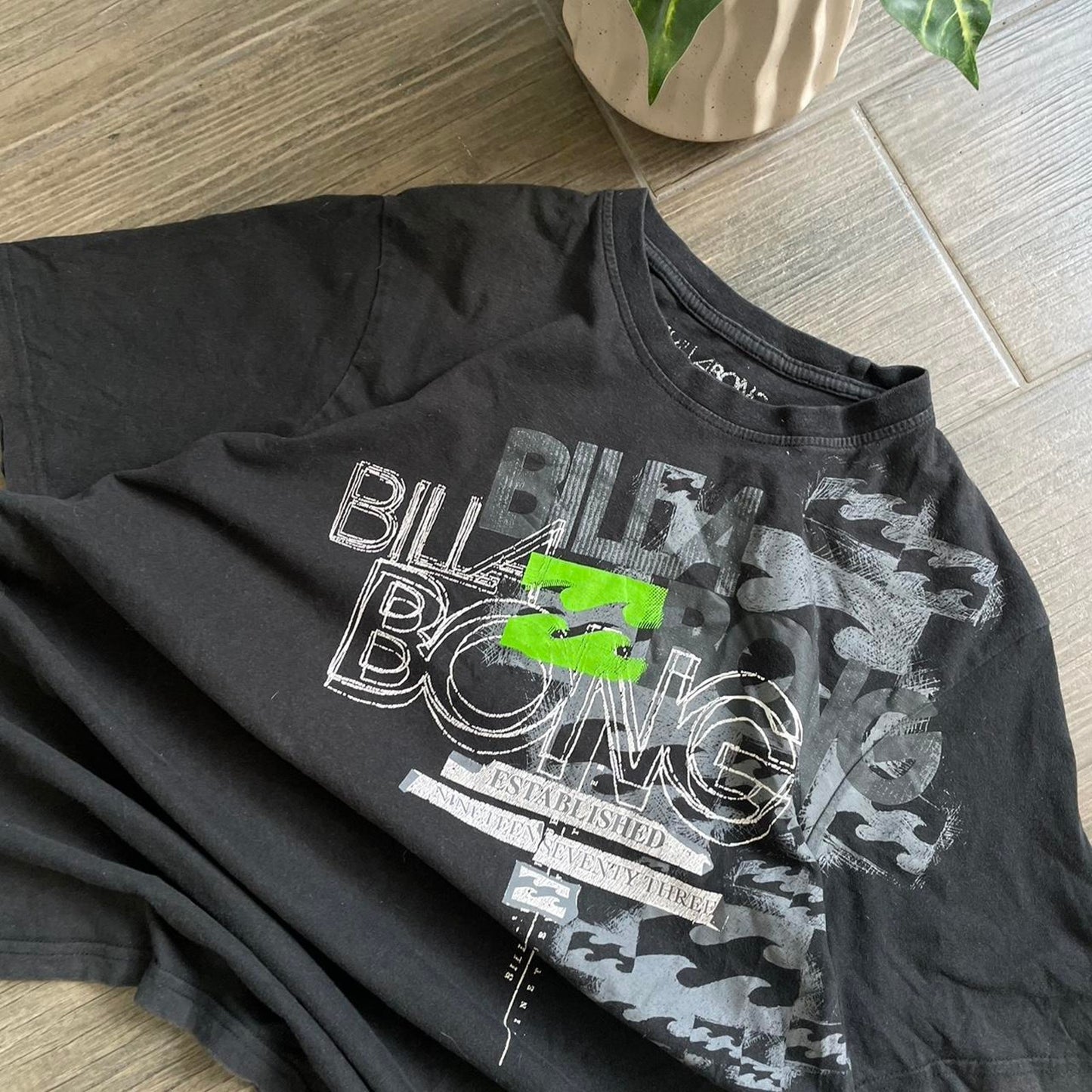 Billabong baggy y2k black tee