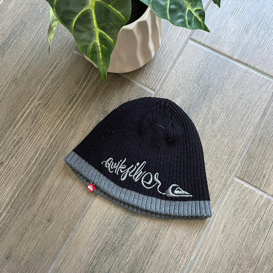Quiksilver y2k winter beanie hat