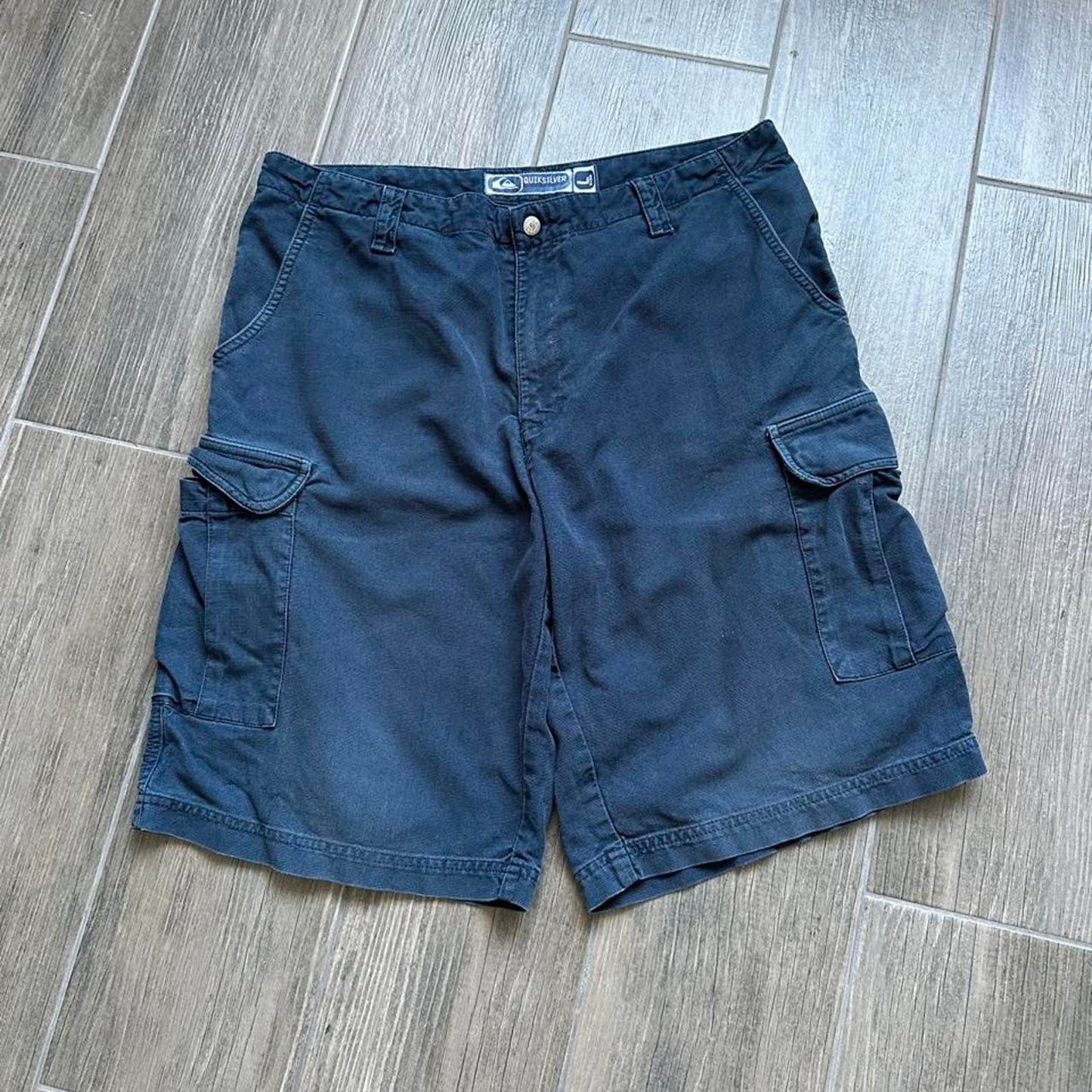 Quiksilver vintage cargo shorts