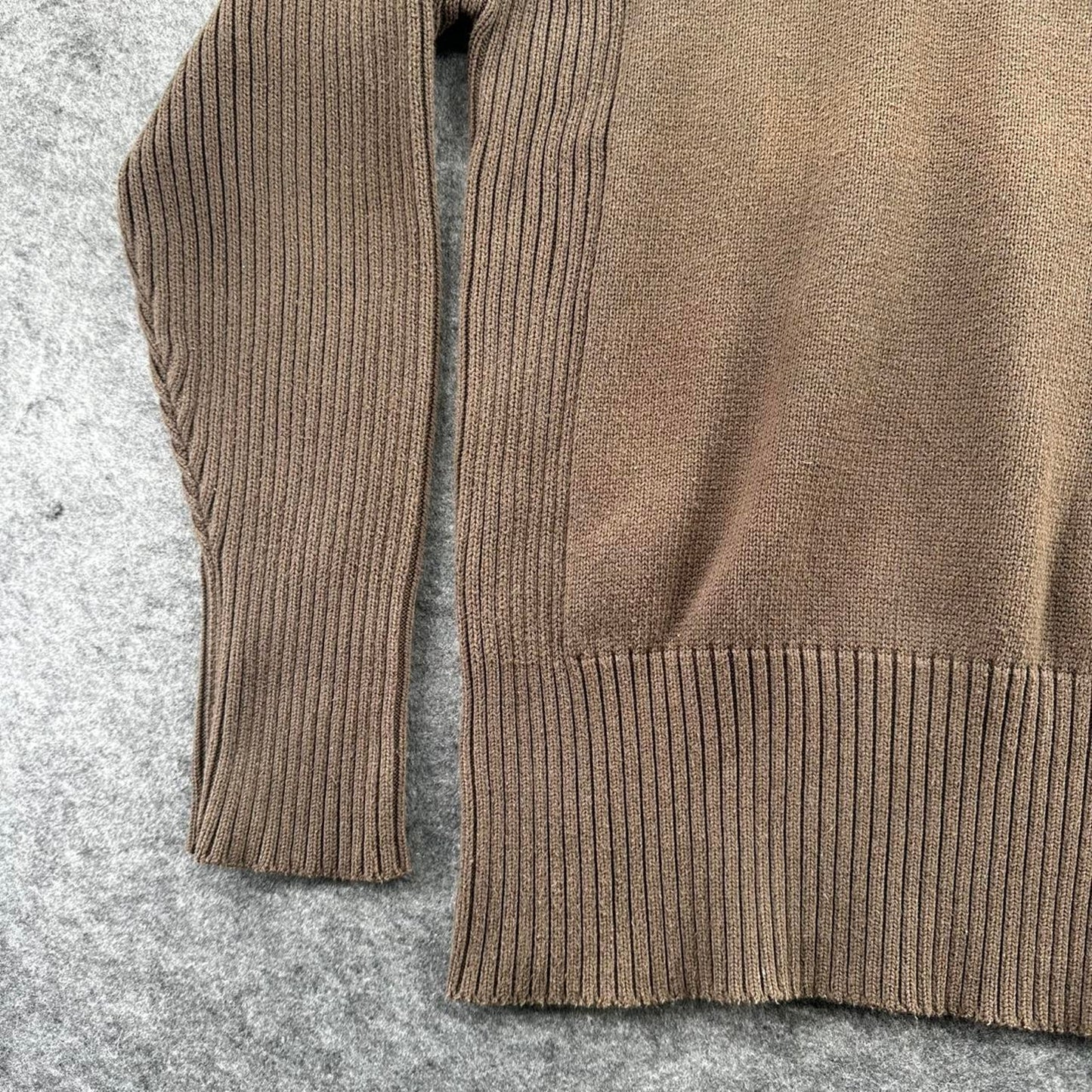 Quiksilver knitted brown sweater