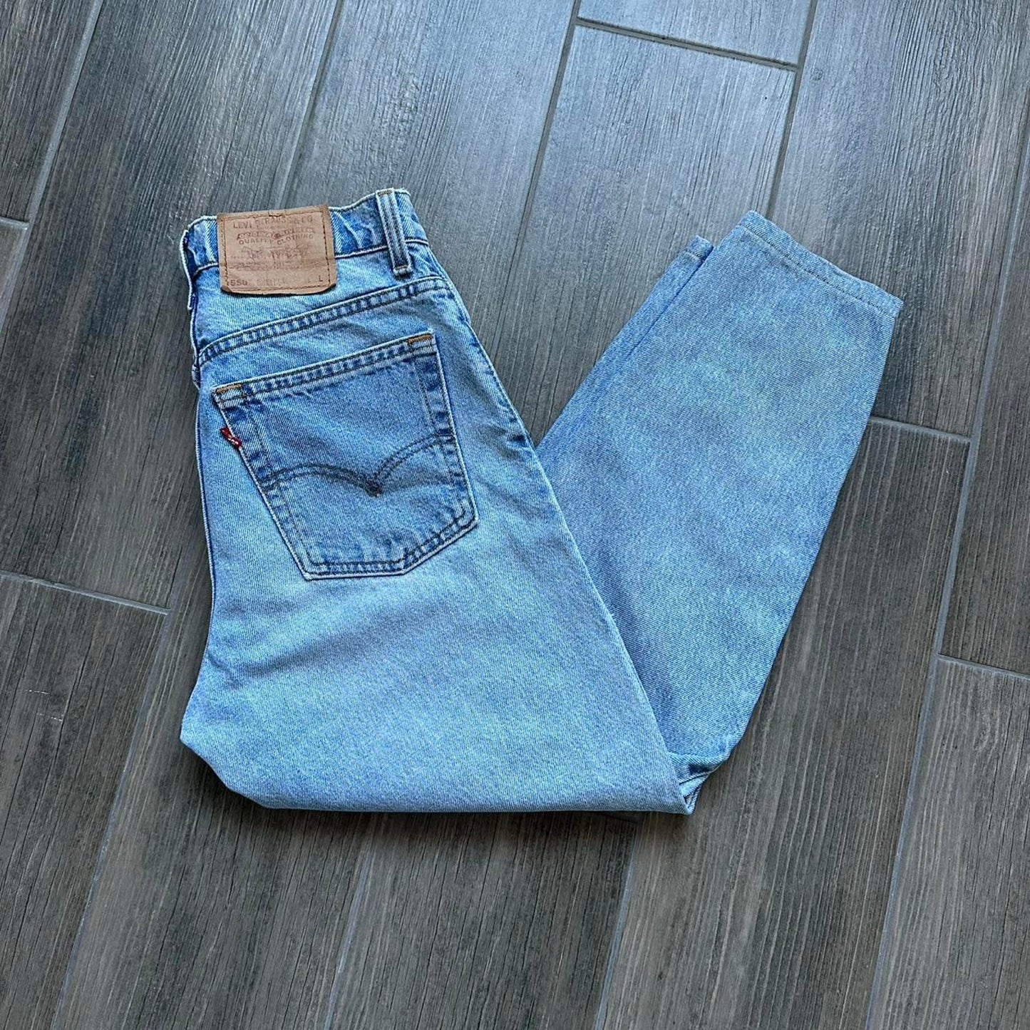 Levis vintage distressed blue denim jeans