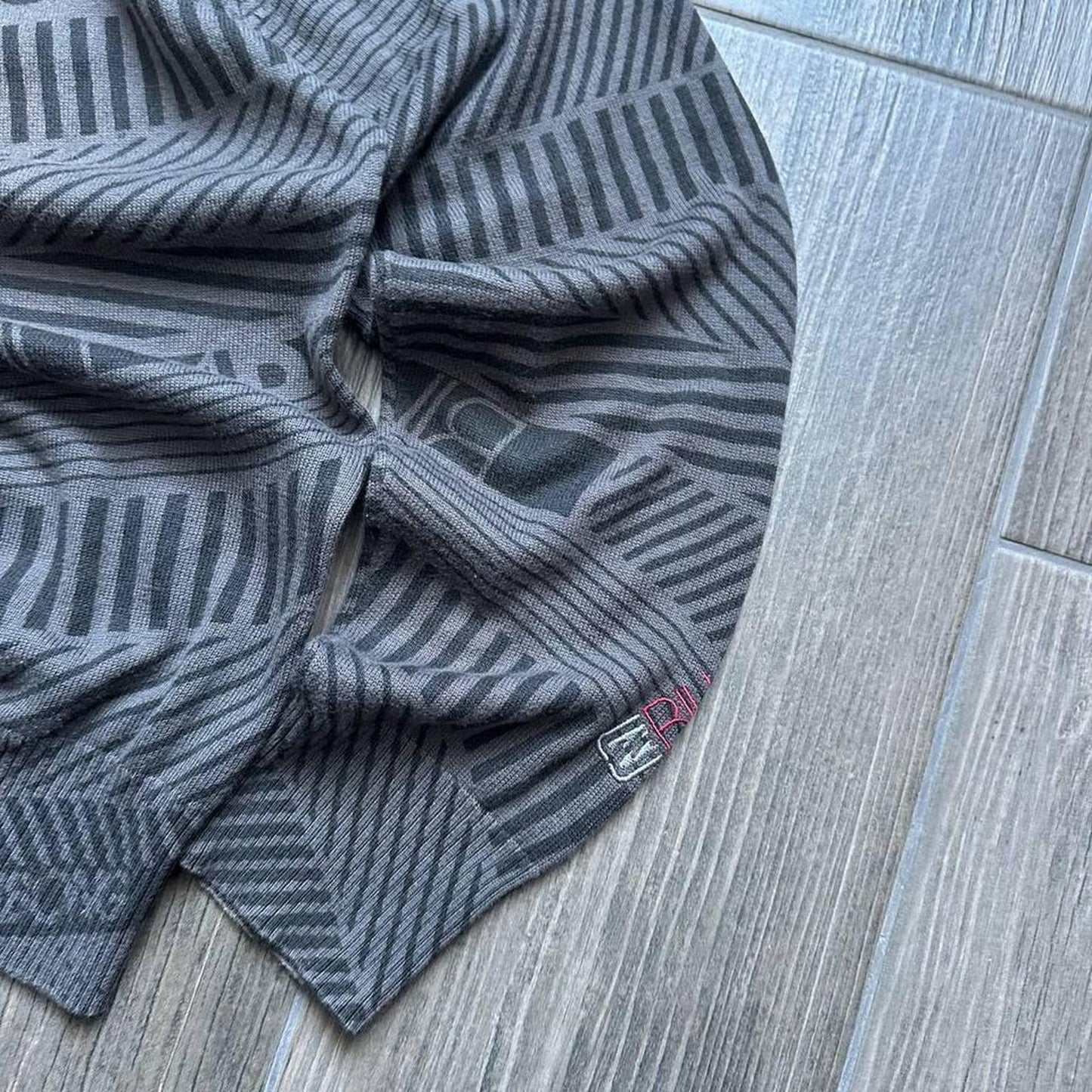 Billabong y2k surf-wear knitted jumper