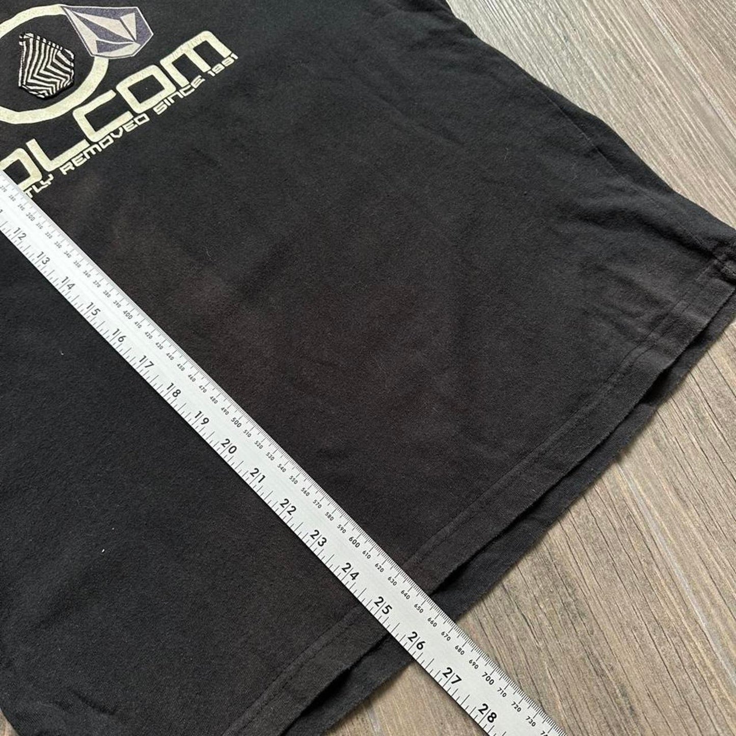 Volcom black surf tee