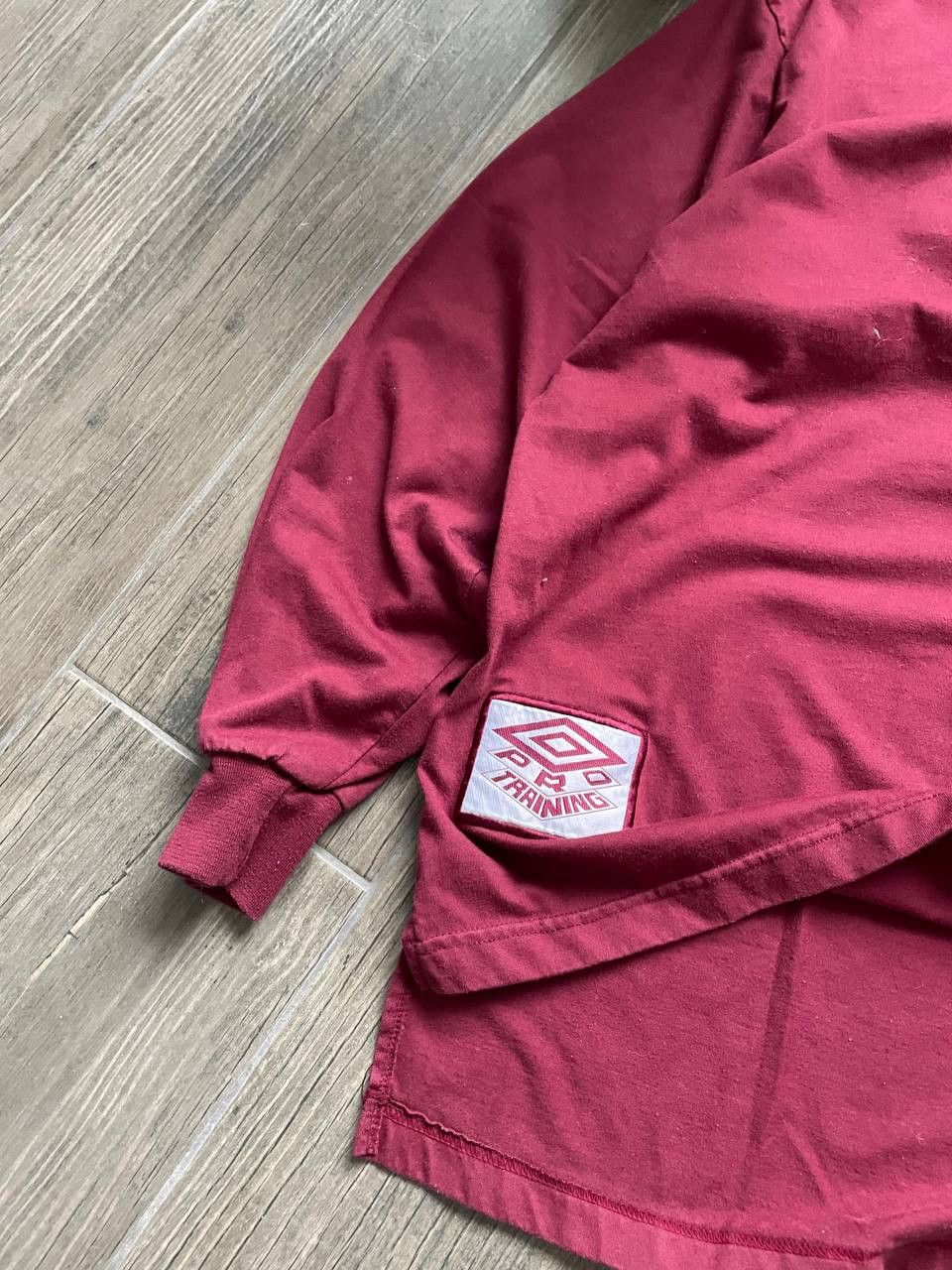 Umbro y2k burgundy vintage golf