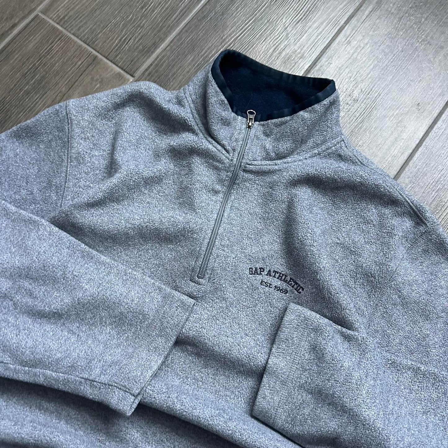 Vintage Gap y2k grey fleece jumper