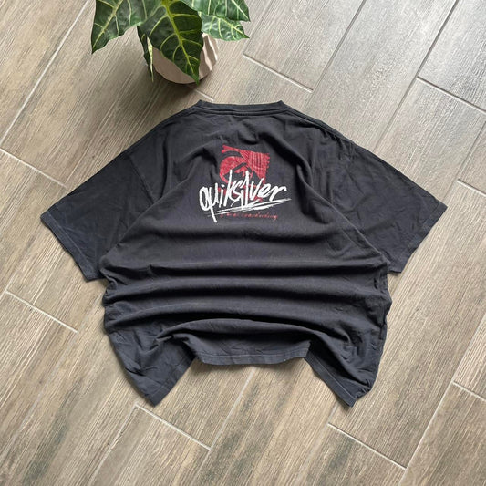 Quiksilver black baggy vintage tee