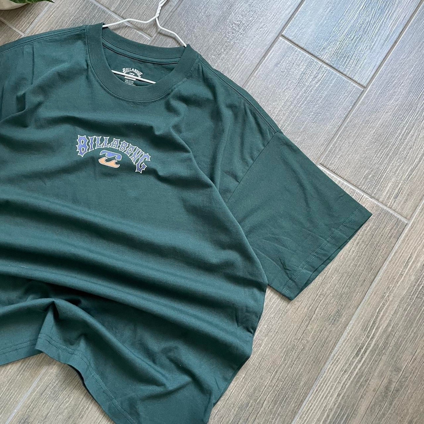 Billabong y2k baggy vintage t-shirt