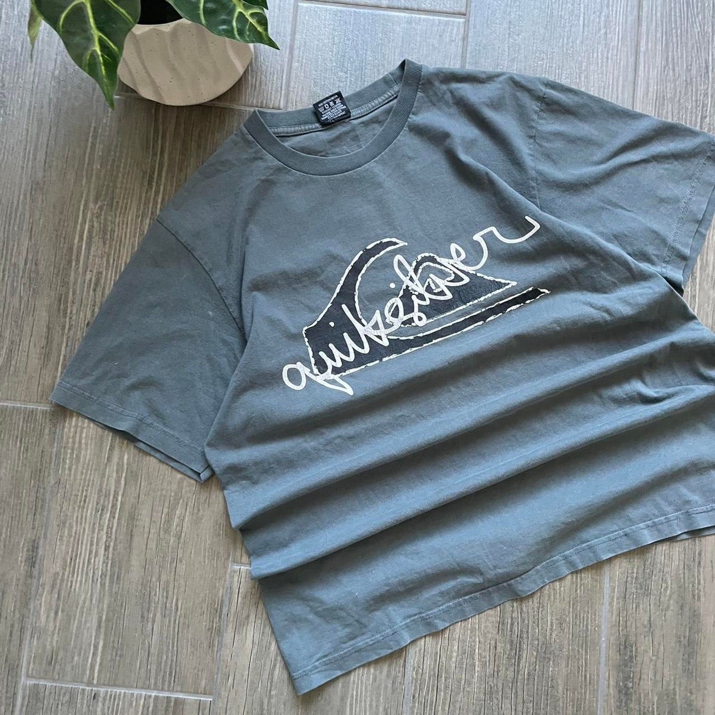 Quiksilver baggy surf y2k tee