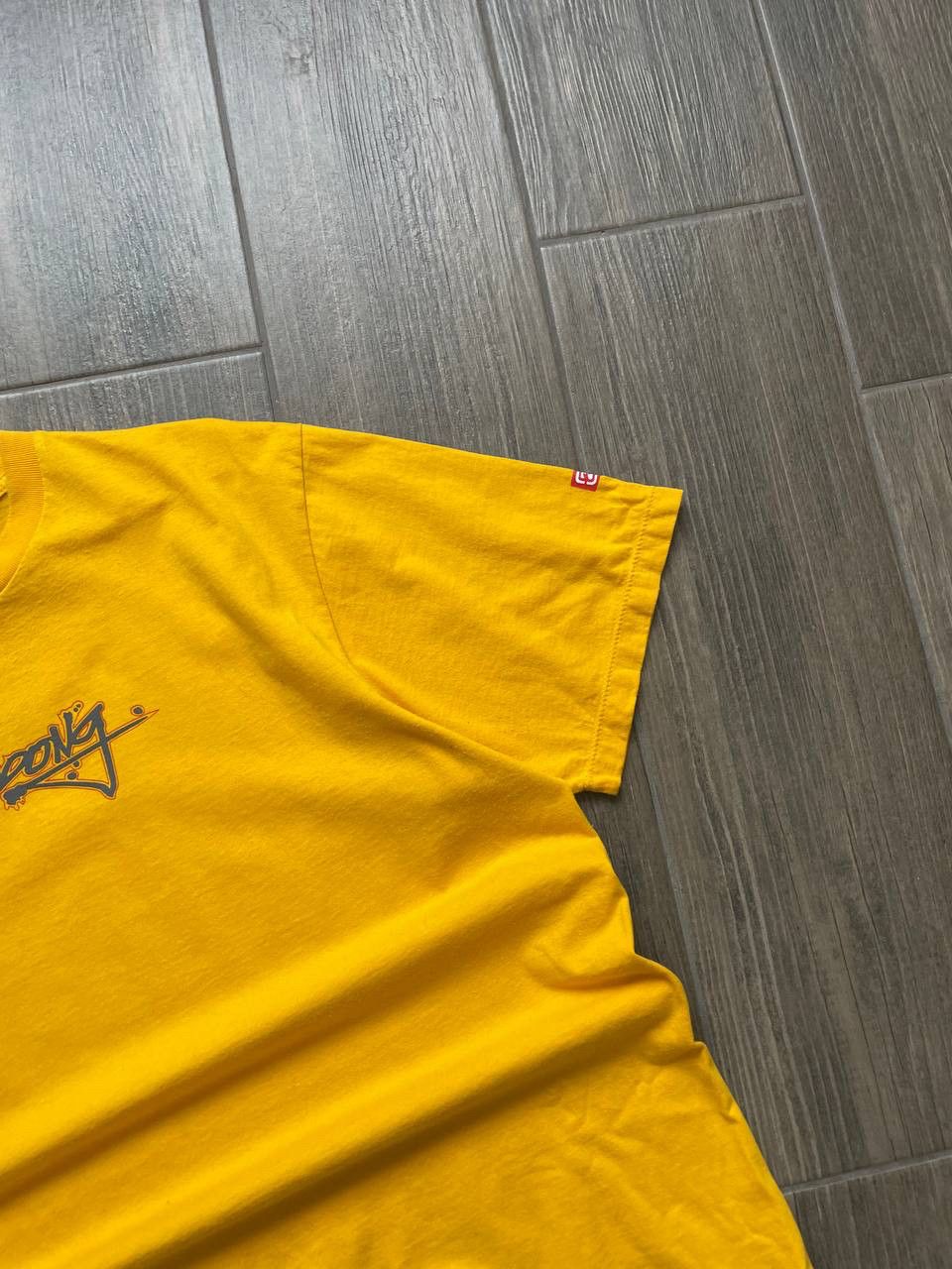 Billabong yellow vintage baggy t-shirt