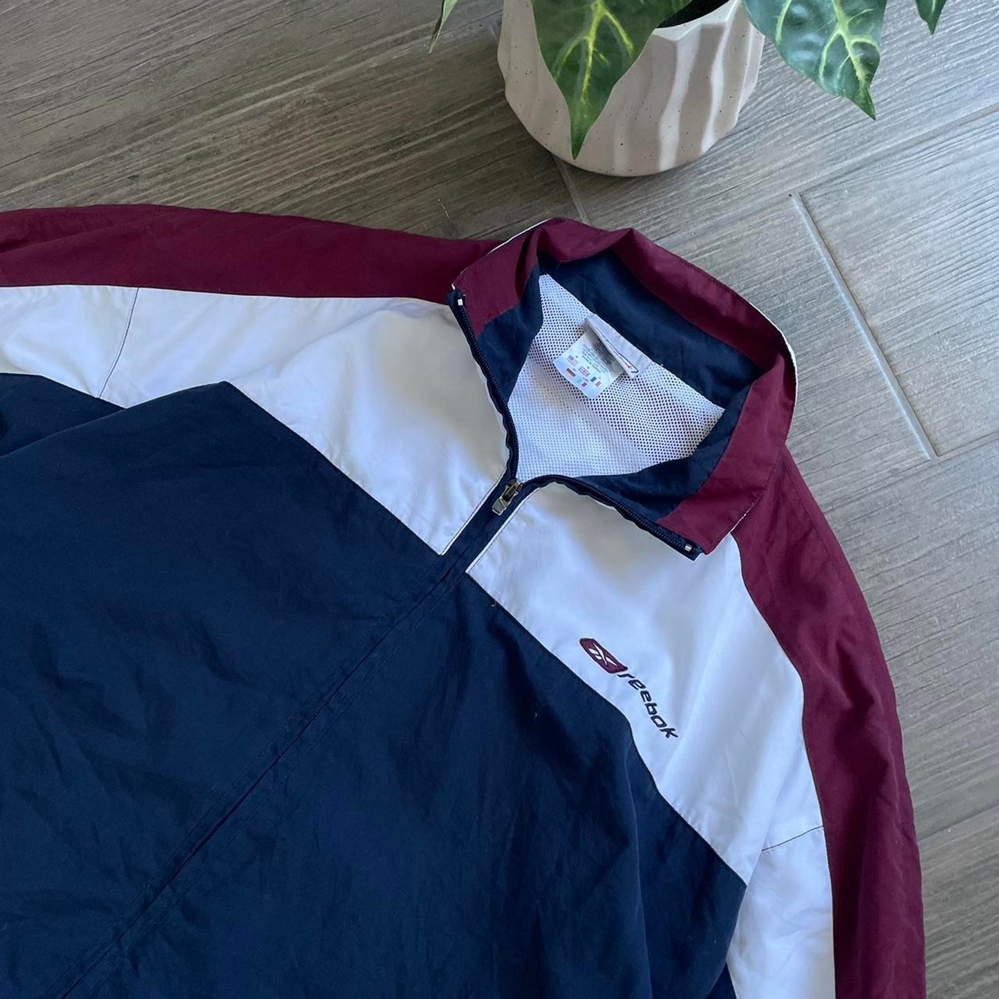 Reebok y2k baggy nylon jacket