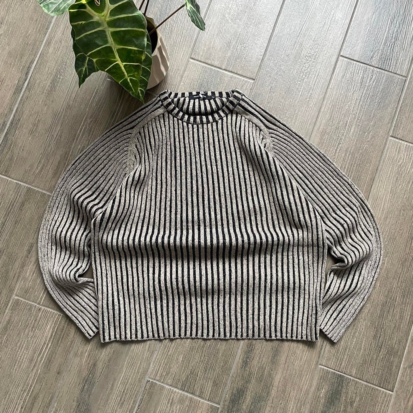 Vintage Japanese style knitted striped L jumper
