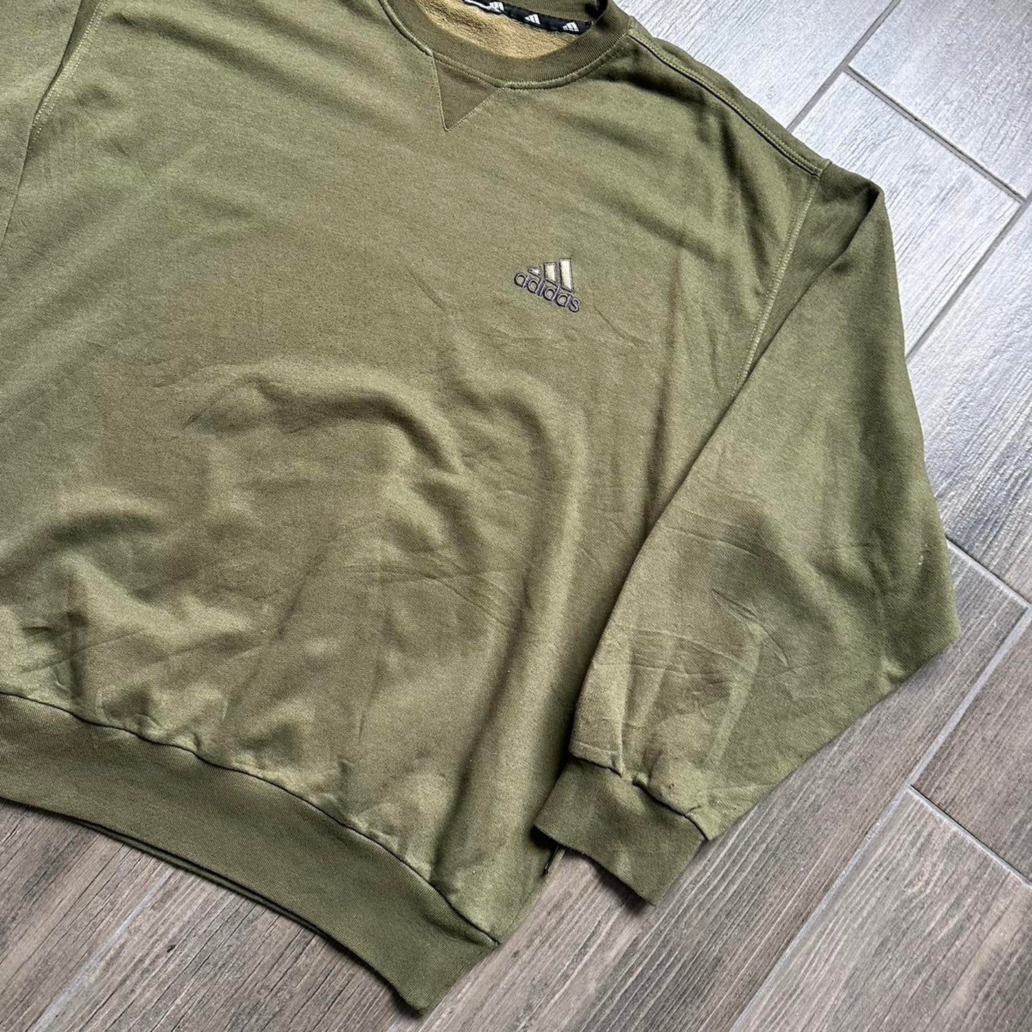 Adidas khaki L y2k baggy vintage sweatshirt