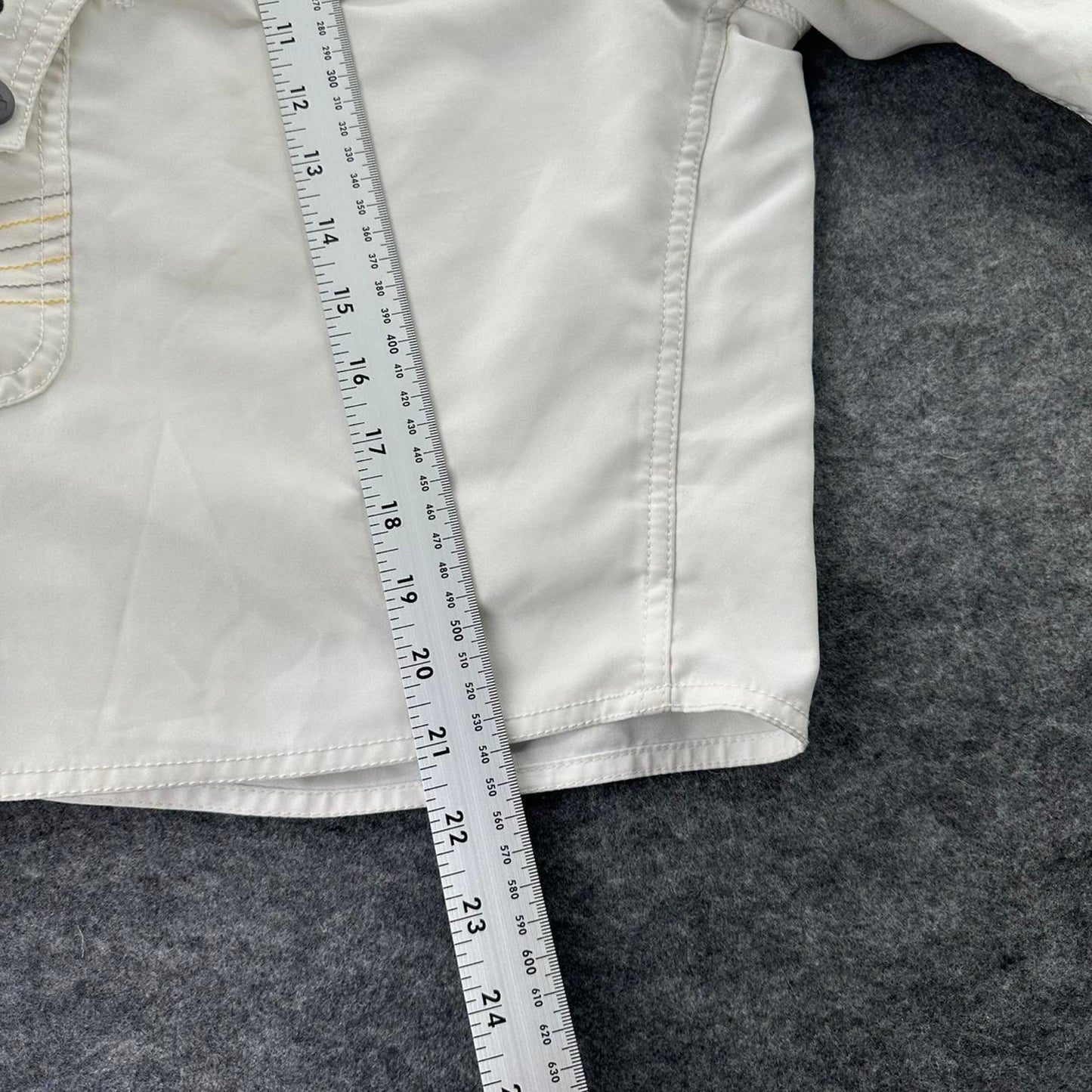 Quiksilver white board shorts