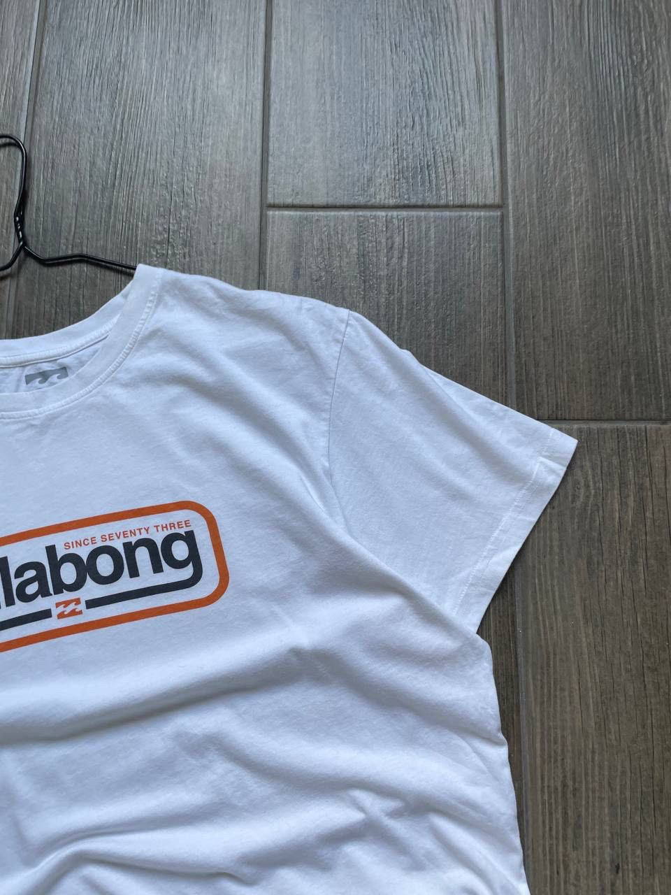 Billabong white baggy y2k surf t-shirt