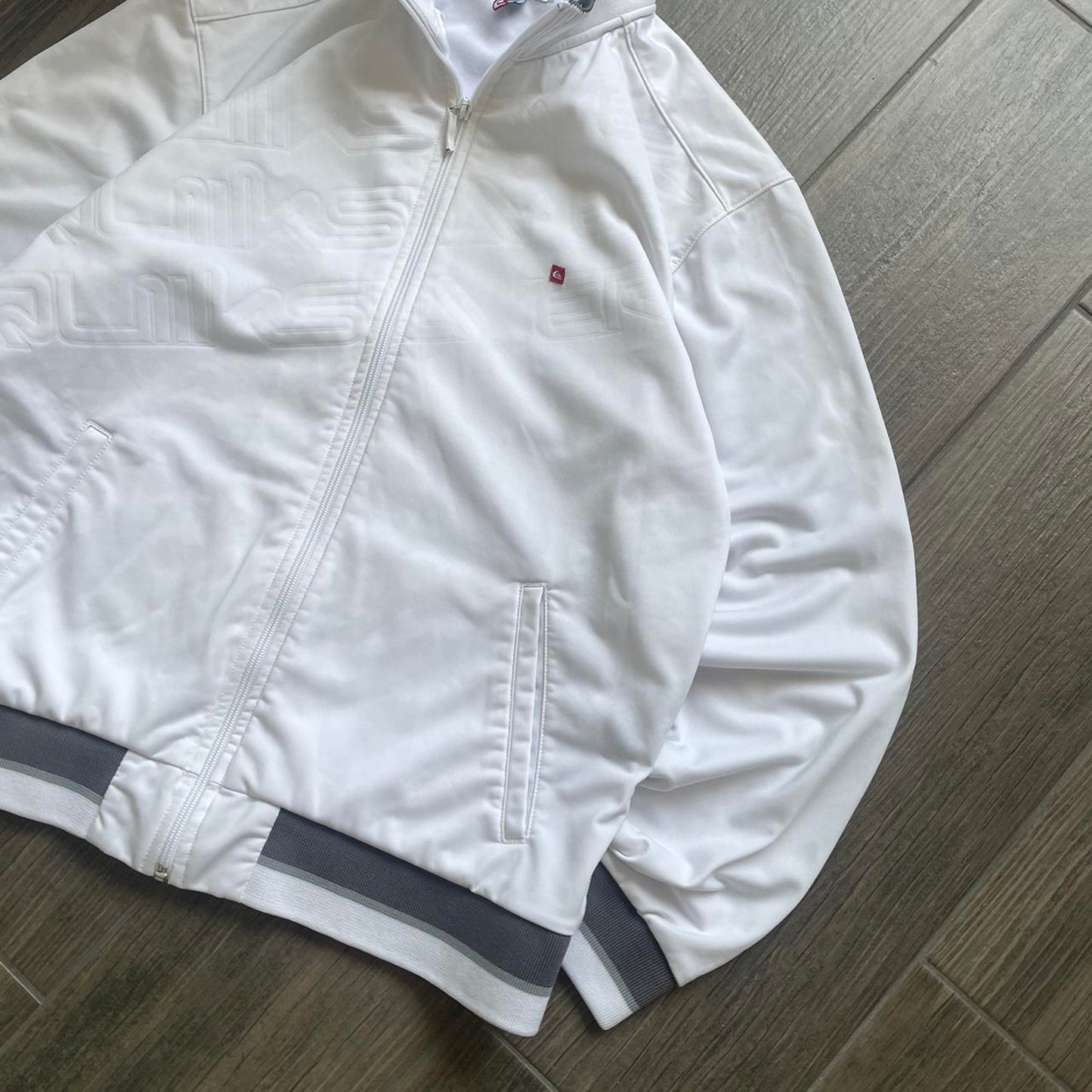 Quiksilver y2k white sport track top jumper