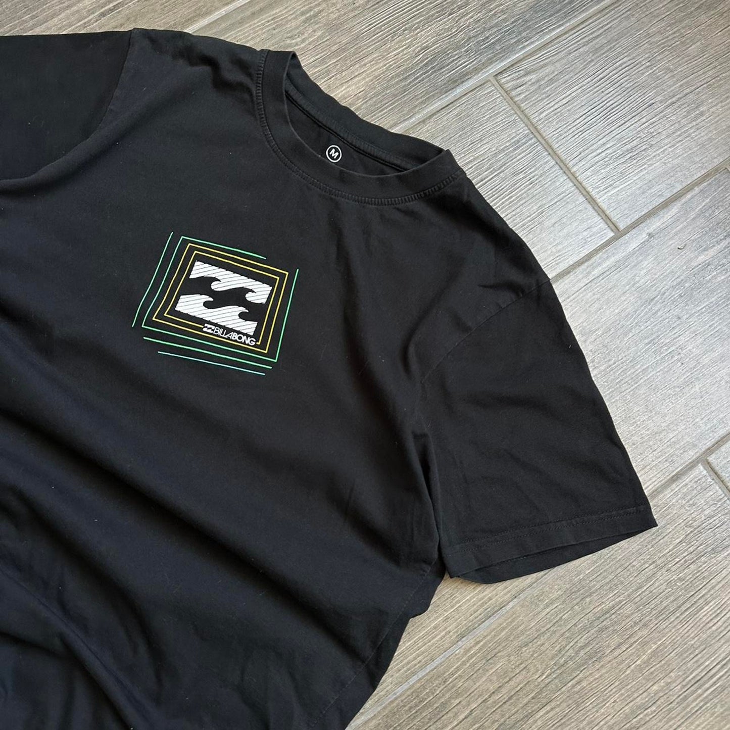 Billabong black surf tee with