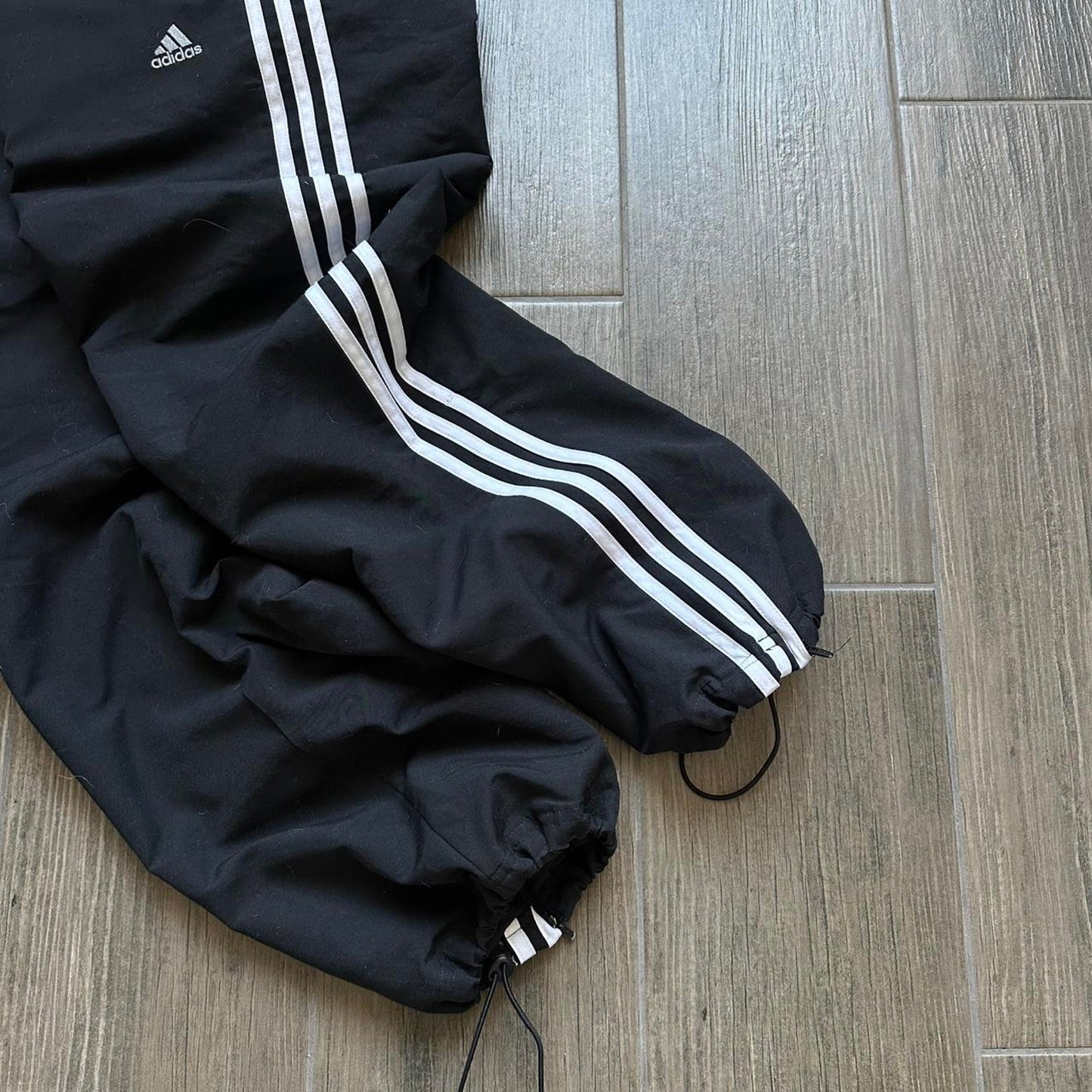 Adidas black parachute y2k nylon sweatpants