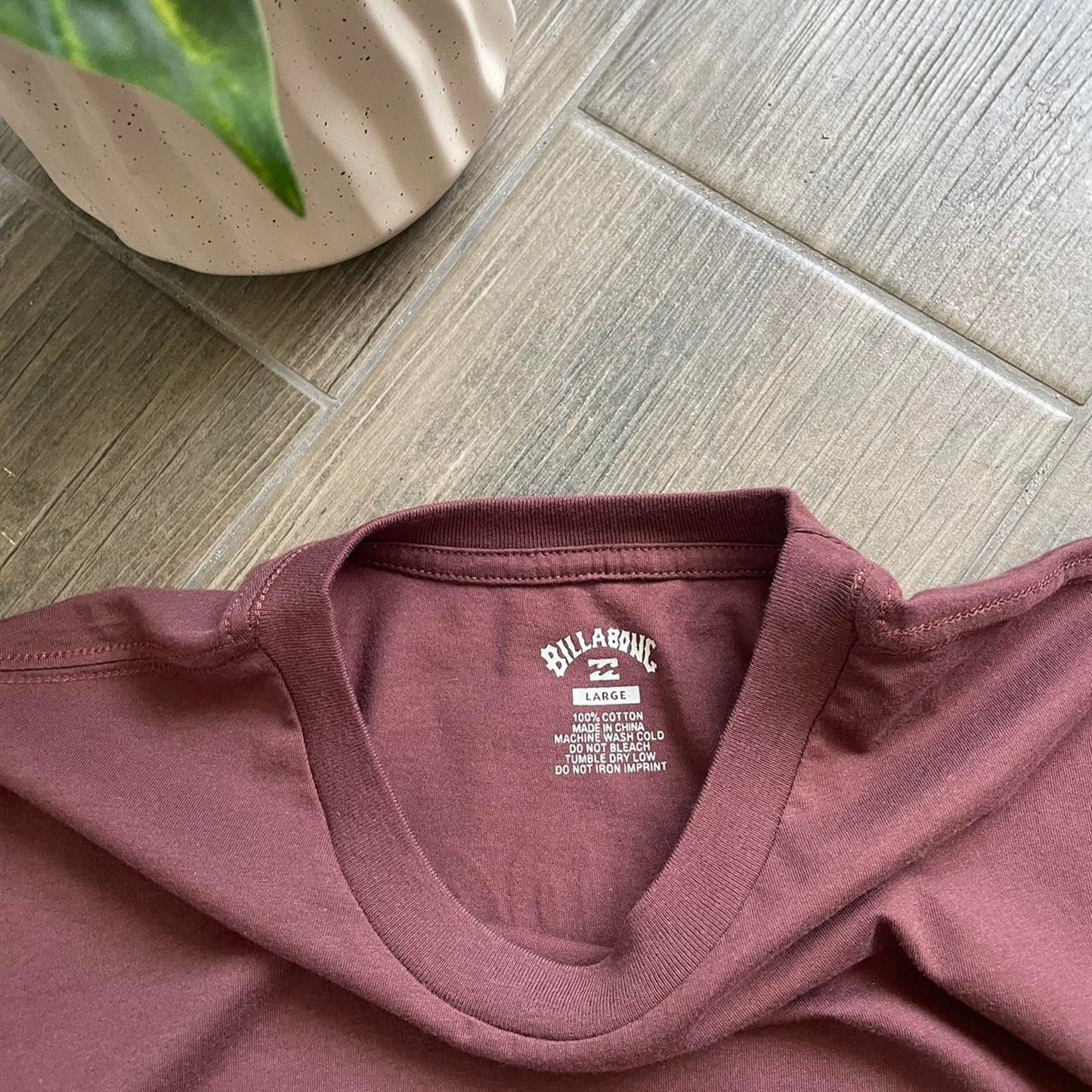 Billabong y2k surf baggy tee