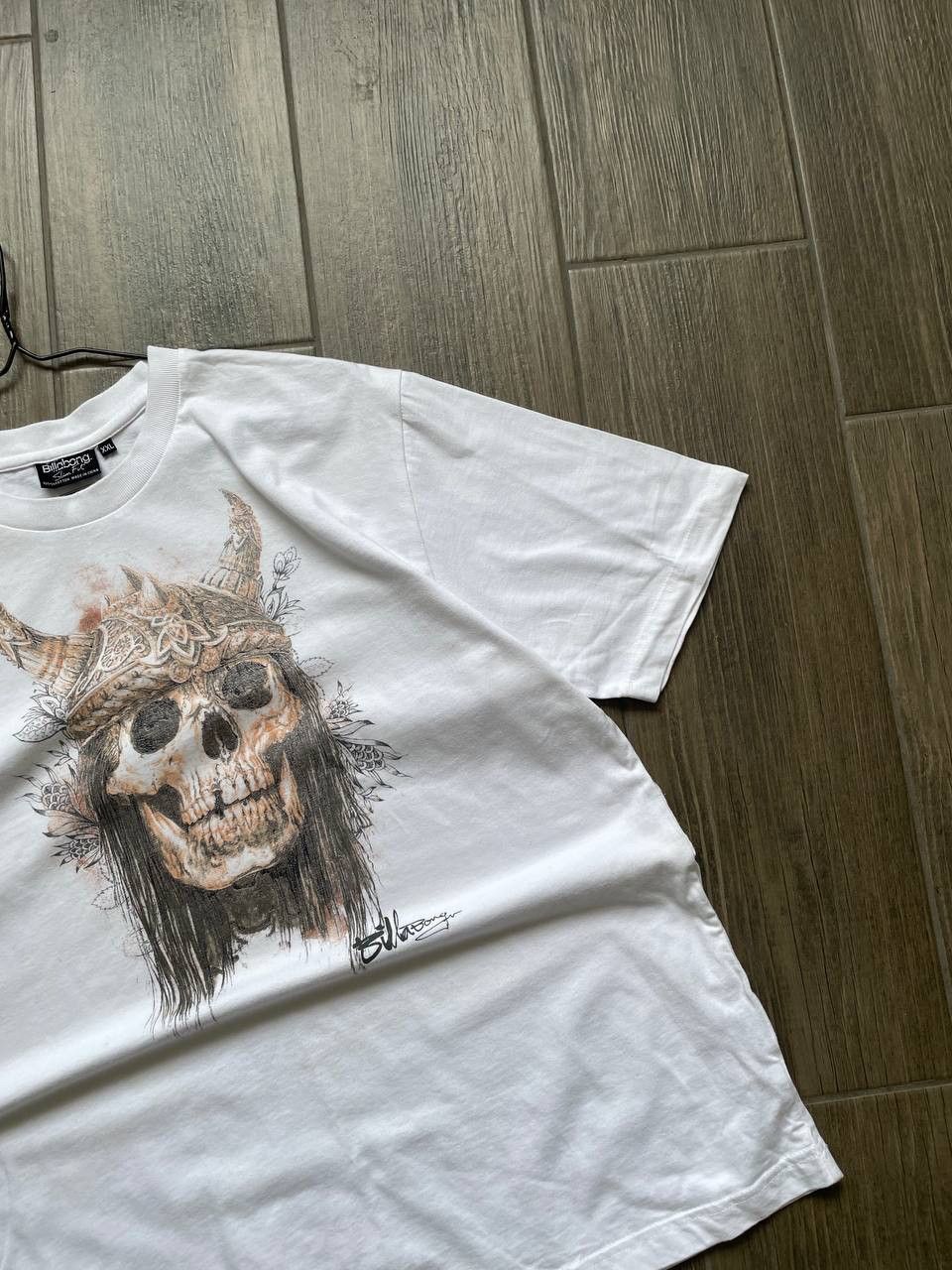 Billabong white baggy skeleton y2k t-shirt