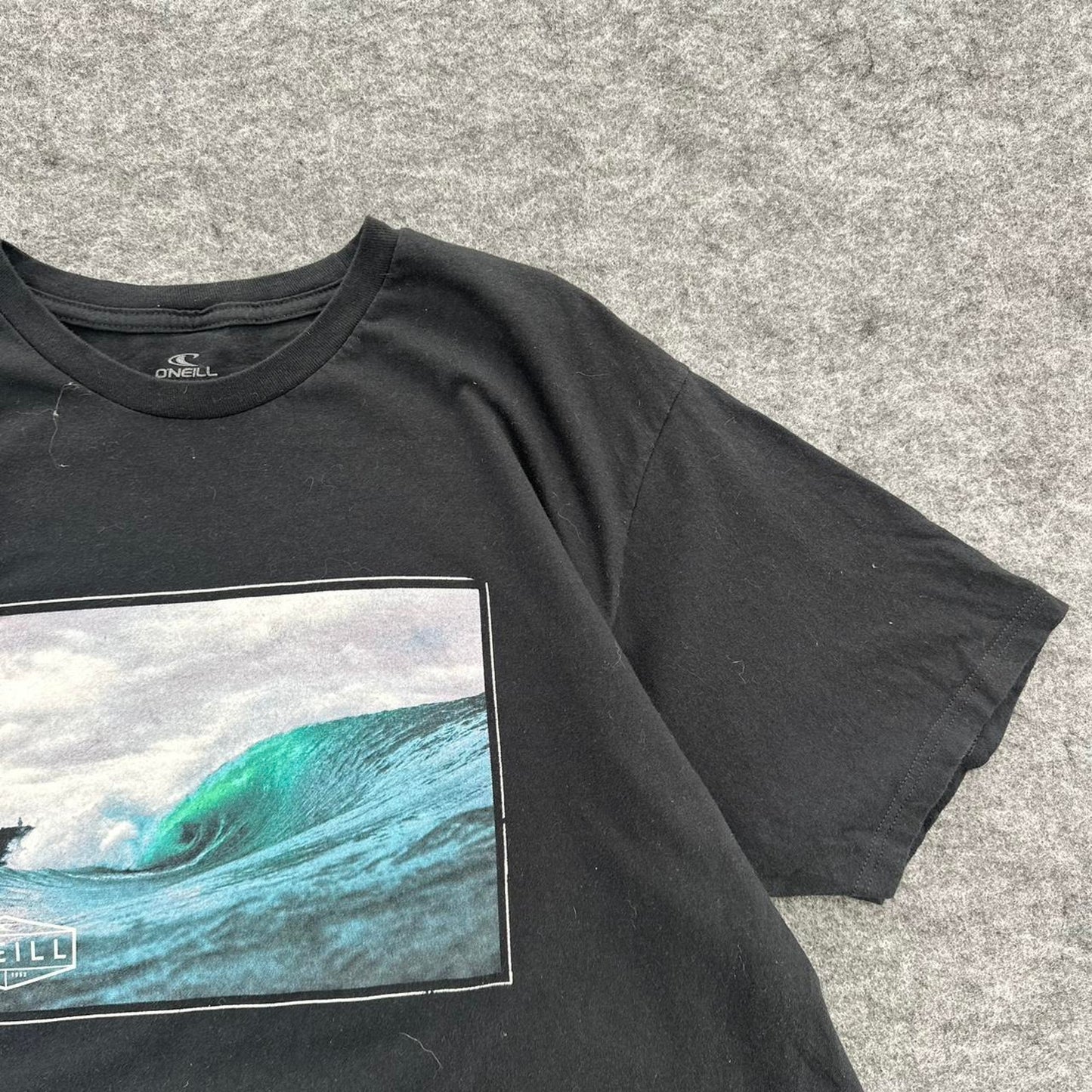 Y2k oneill surf t shirt with