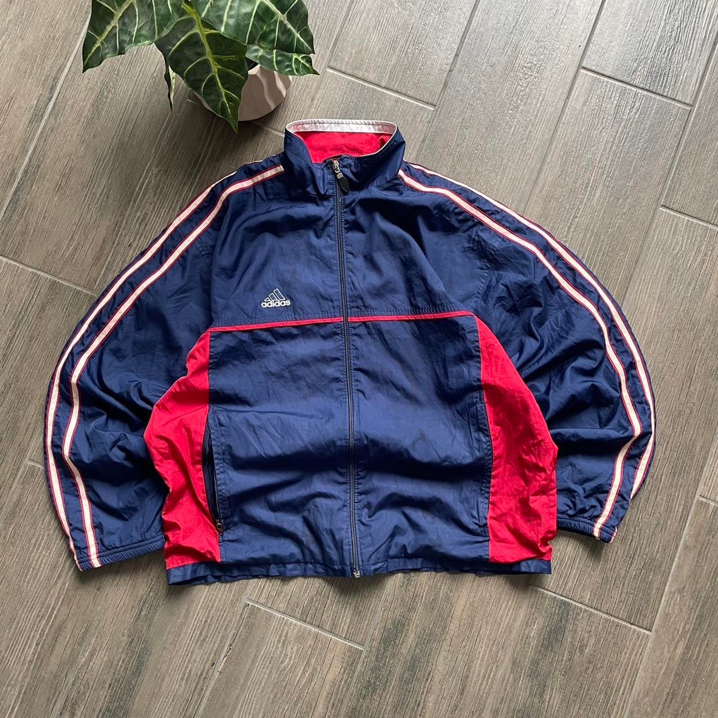 Adidas nylon navy vintage baggy y2k L jacket