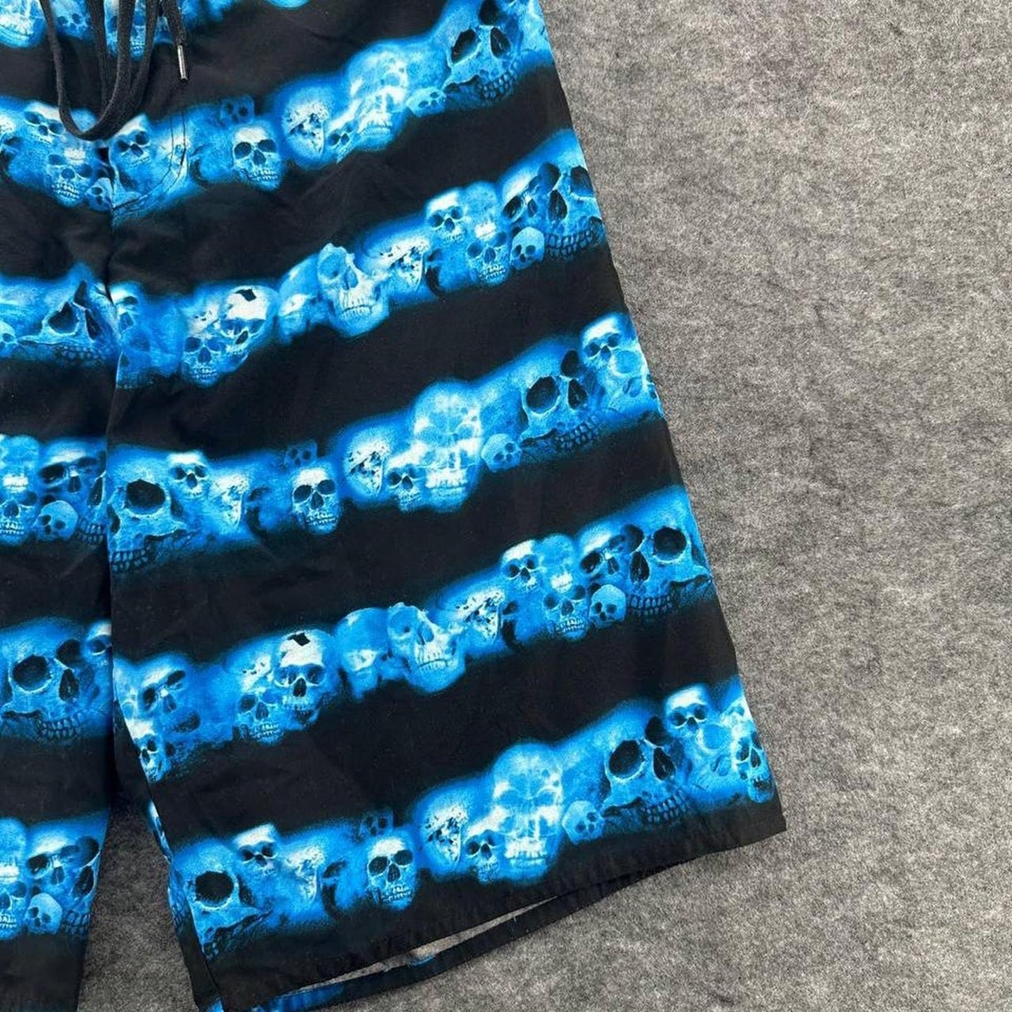 Surfanic blue skull board shorts