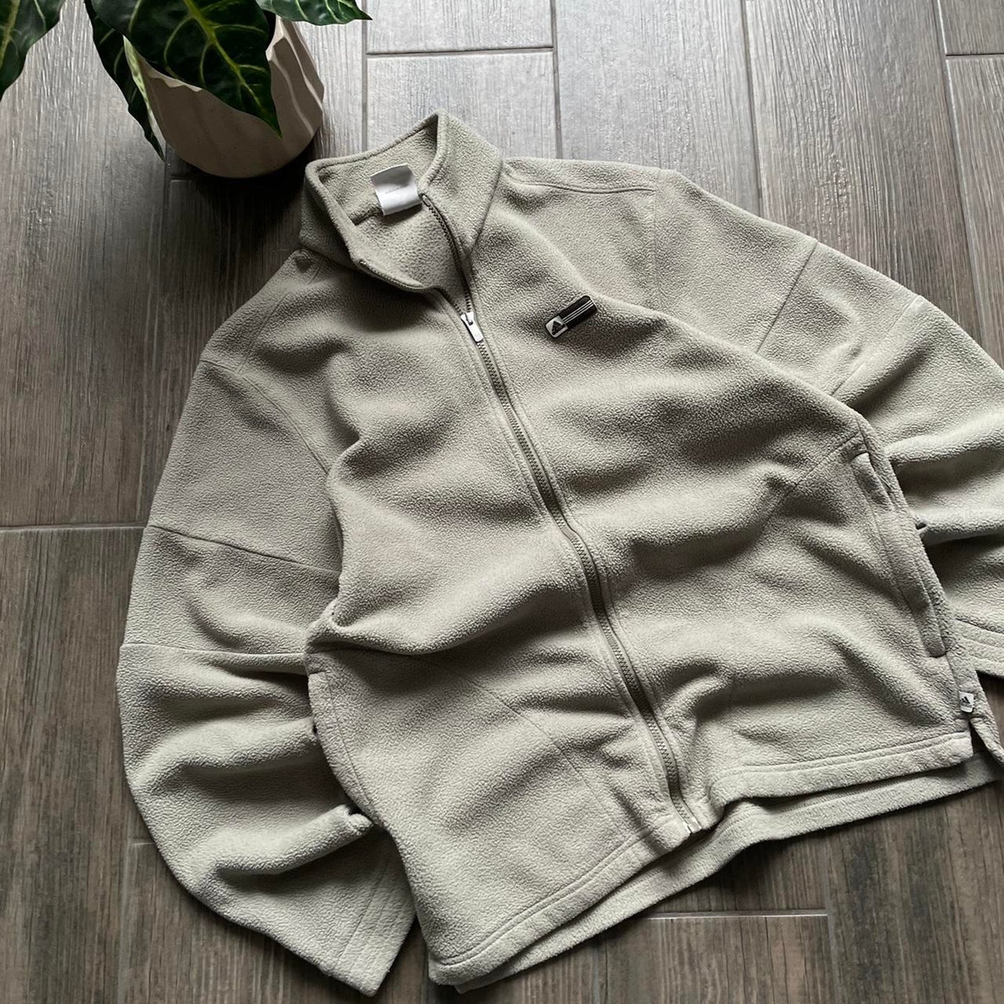 Adidas cream streetwear oversized M gorpcore jumper