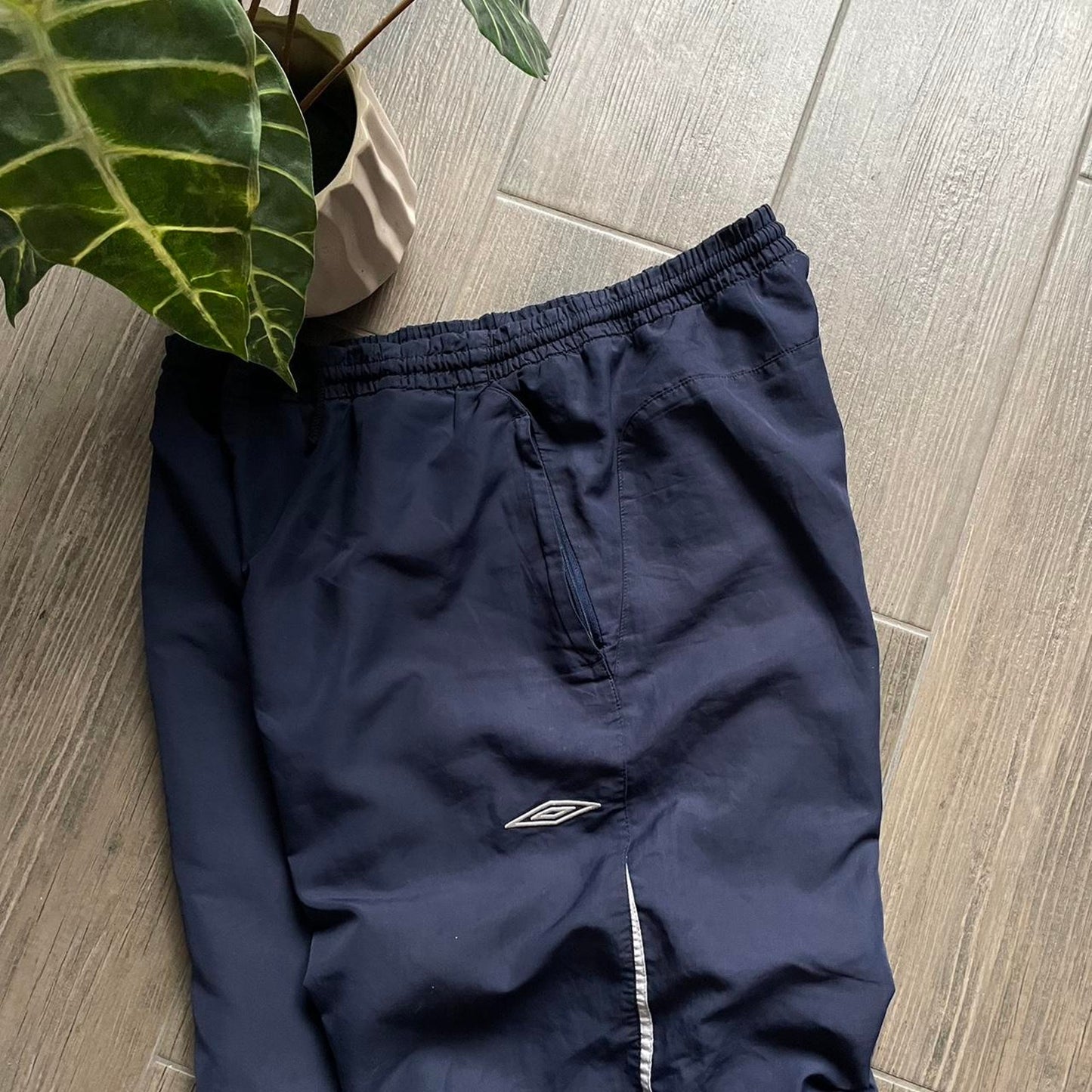 Umbro nylon y2k streetwear navy XL pants