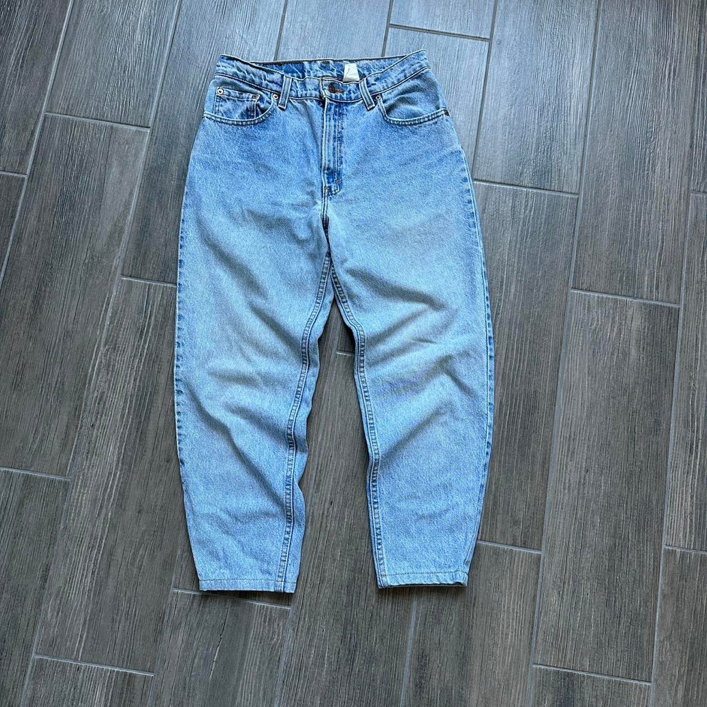 Levis vintage distressed blue denim jeans