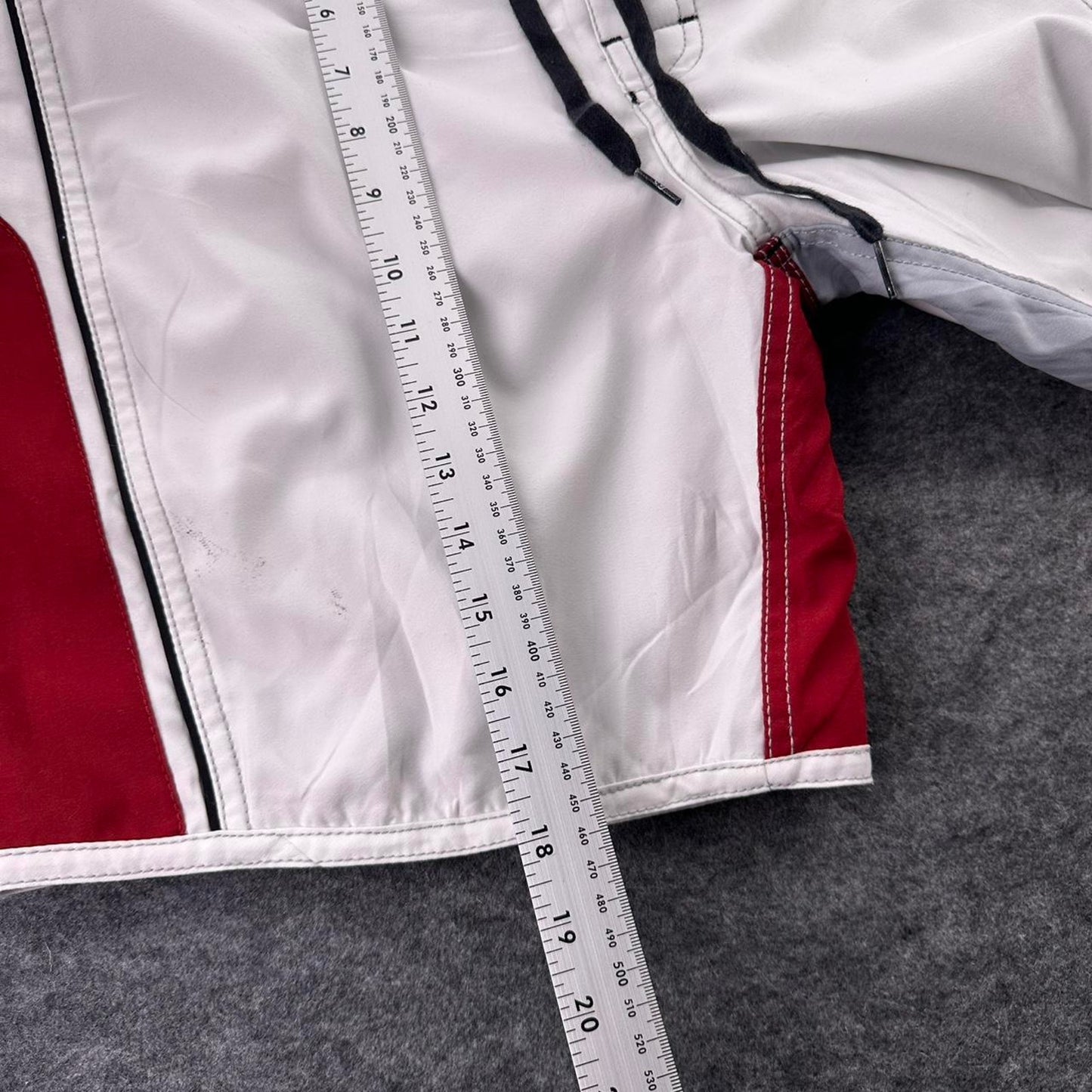 Billabong white board shorts
