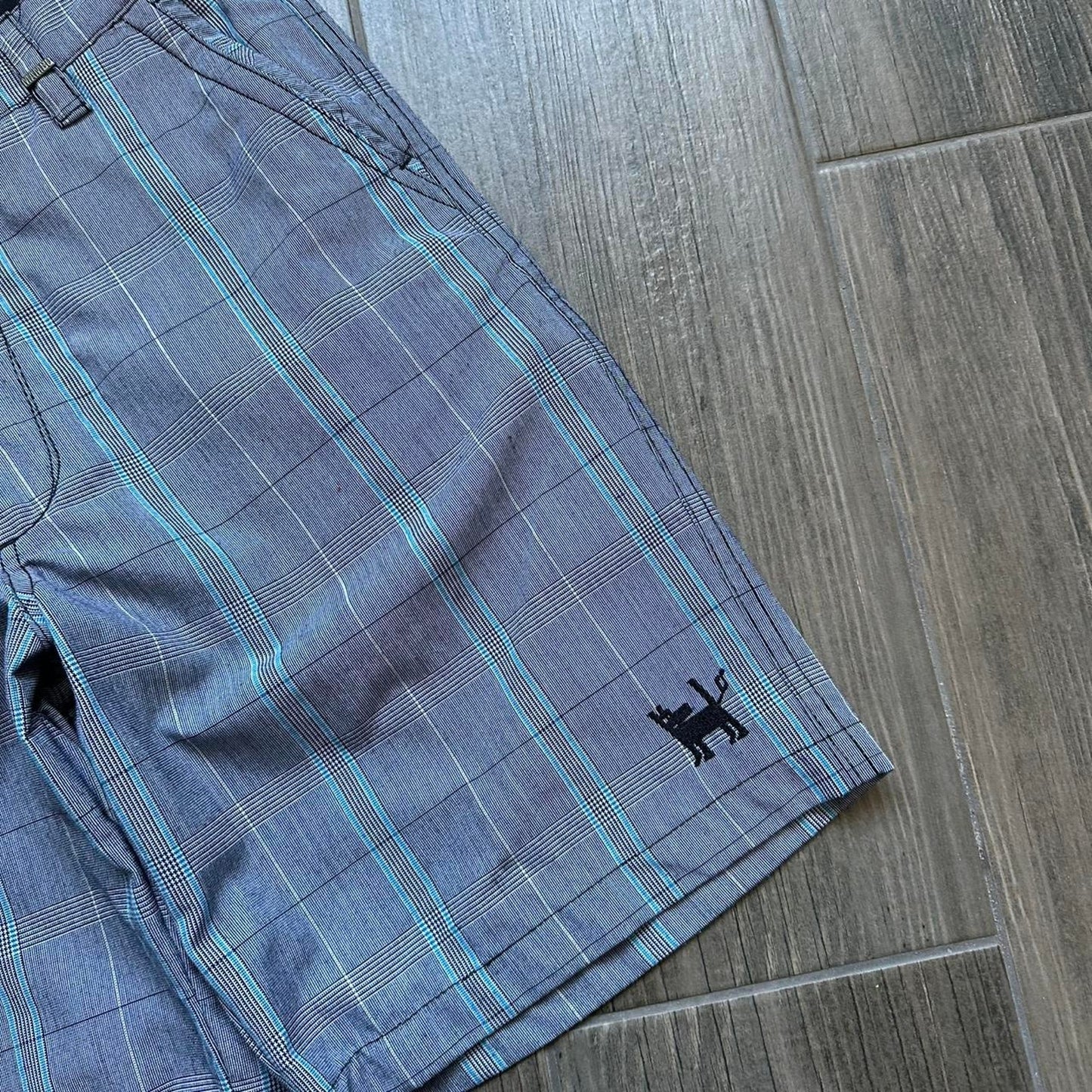 Mambo blue plaid shorts Size 32
