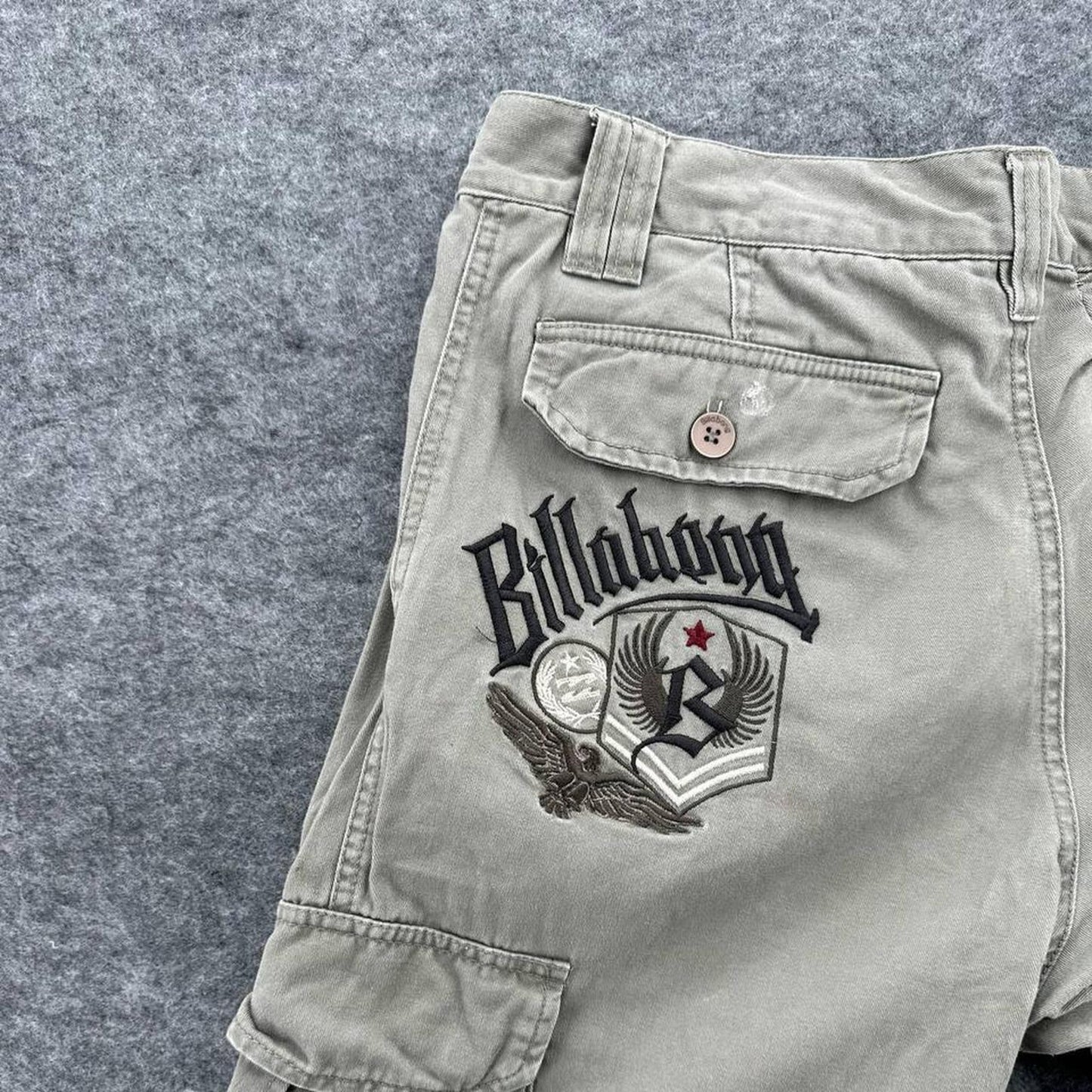 Y2k billabong cargo shorts