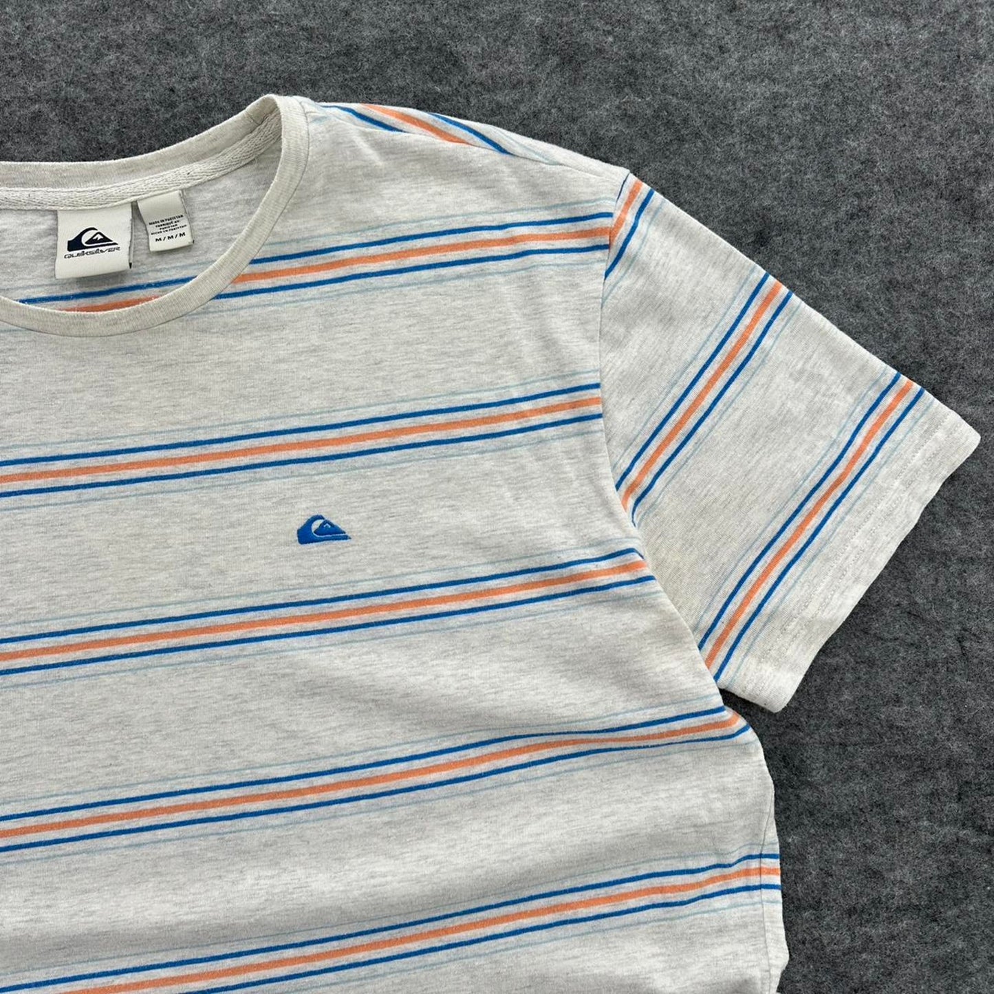 Quiksilver grey striped t shirt size